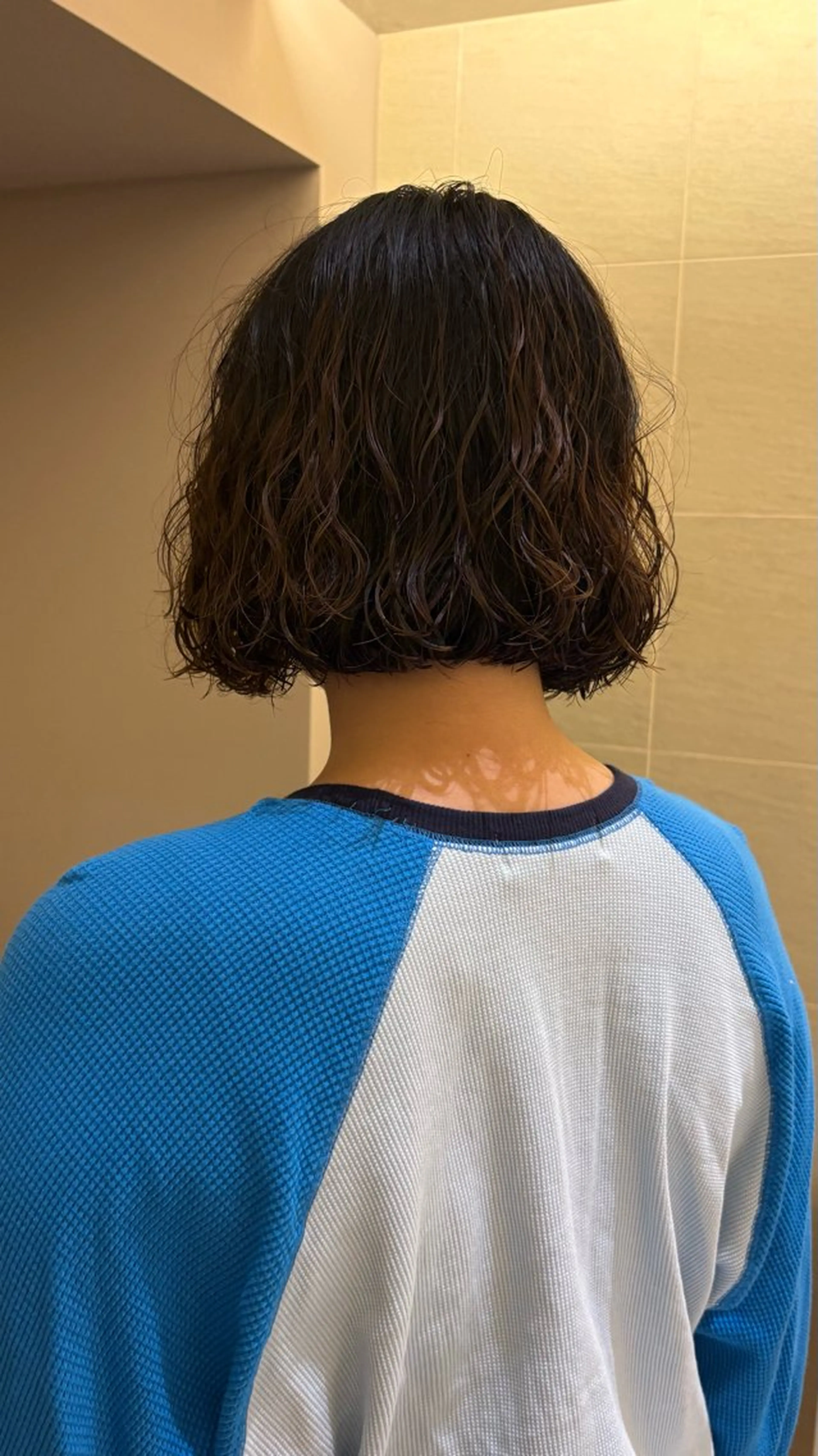 ショート パーマ カット パーマ 《センターパート / perm》ナミのヘアスタイル