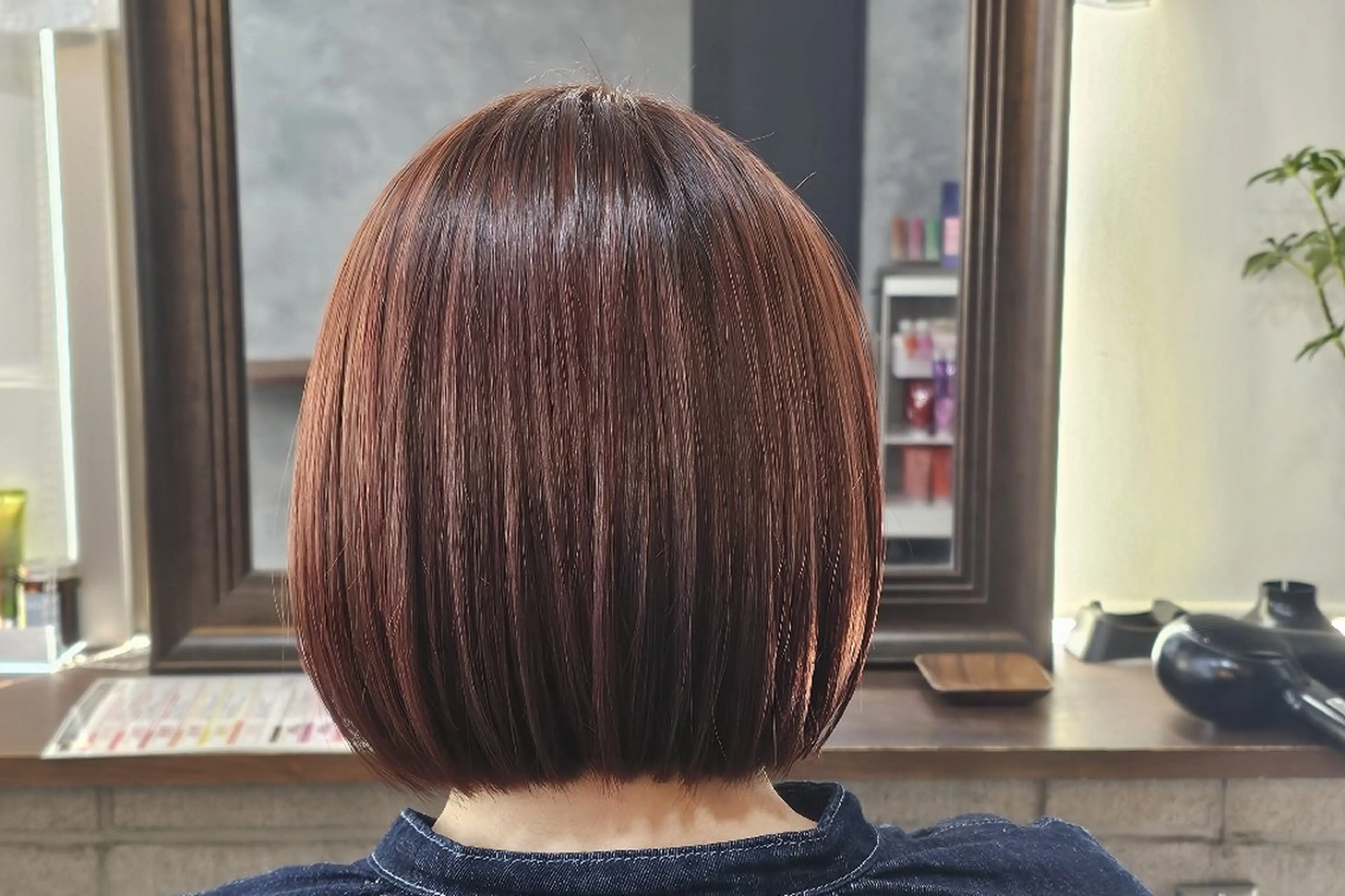 ミディアム ボブ S. ERIのヘアスタイル