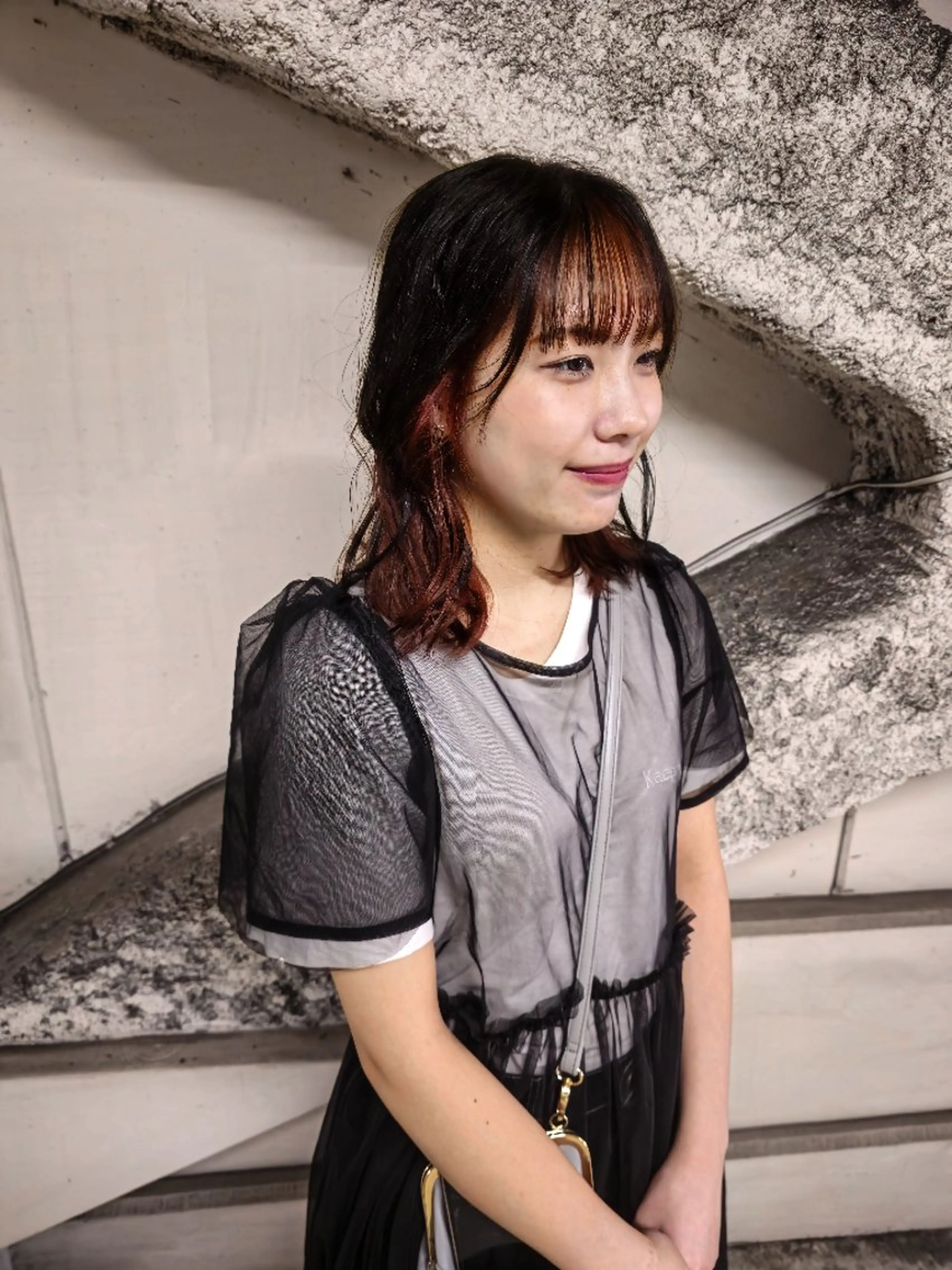 ミディアム カラー OMA　 カタギシのヘアスタイル