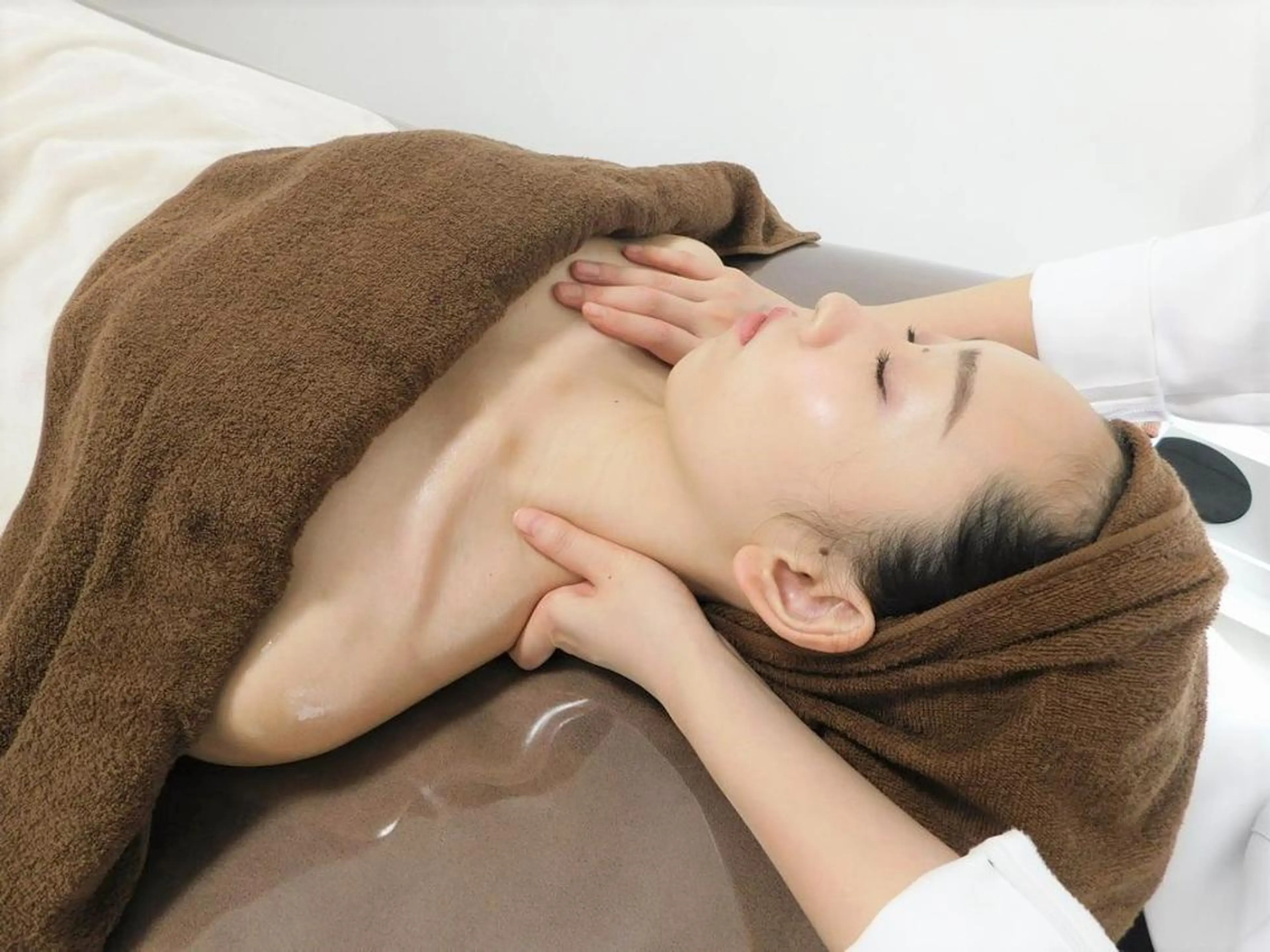 心斎橋痩身ダイエット 韓国.美容鍼.小顔のエステ・リラクイメージ