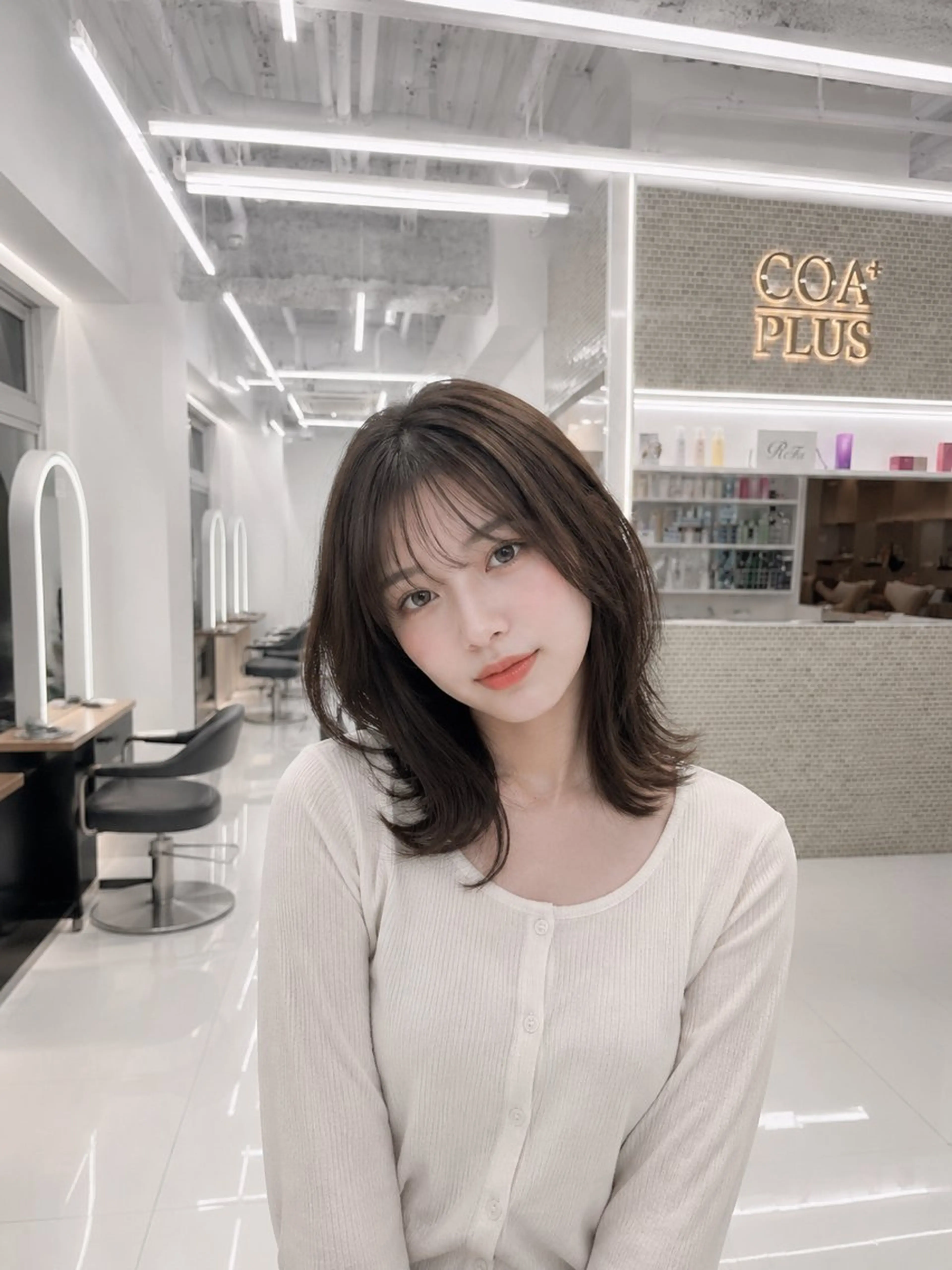 ミディアム カラー ヘアアレンジ ミディアムレイヤー レイヤーカット 今だけ無料カット募集 💫KEISHIのヘアスタイル