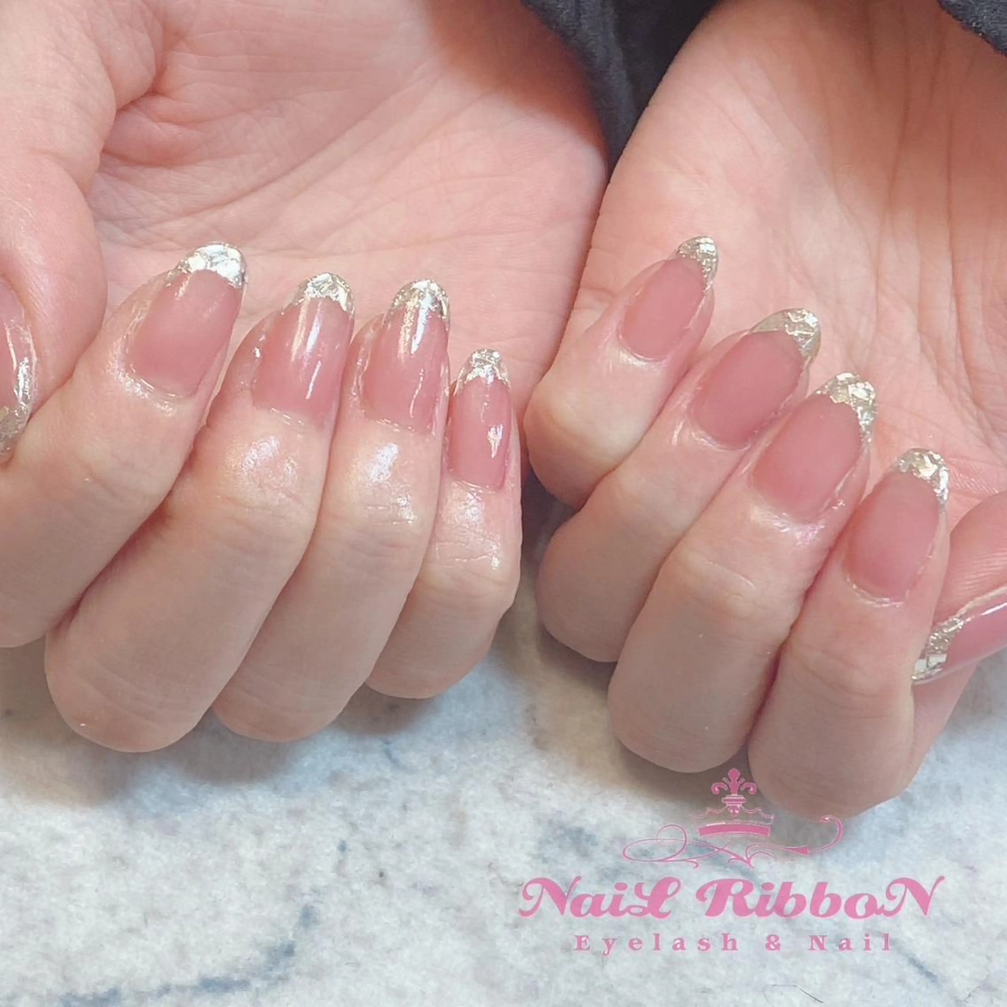 ネイル ネイルリボン 受付スタッフのネイルデザイン