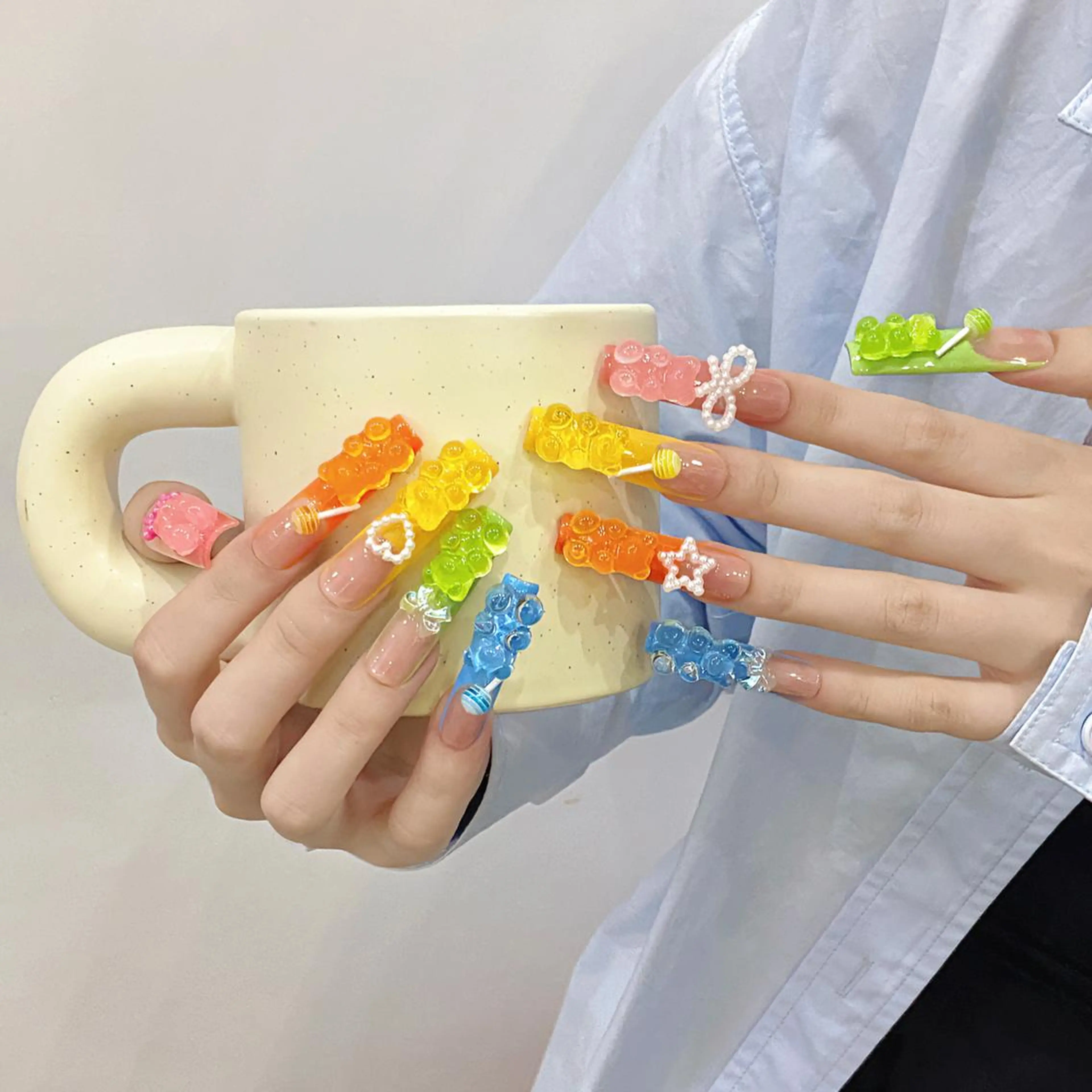 ネイル 長さ出し ジェルネイル スカルプネイル ネイルチップ ナユキNA.YUKI 渋谷店のネイルデザイン