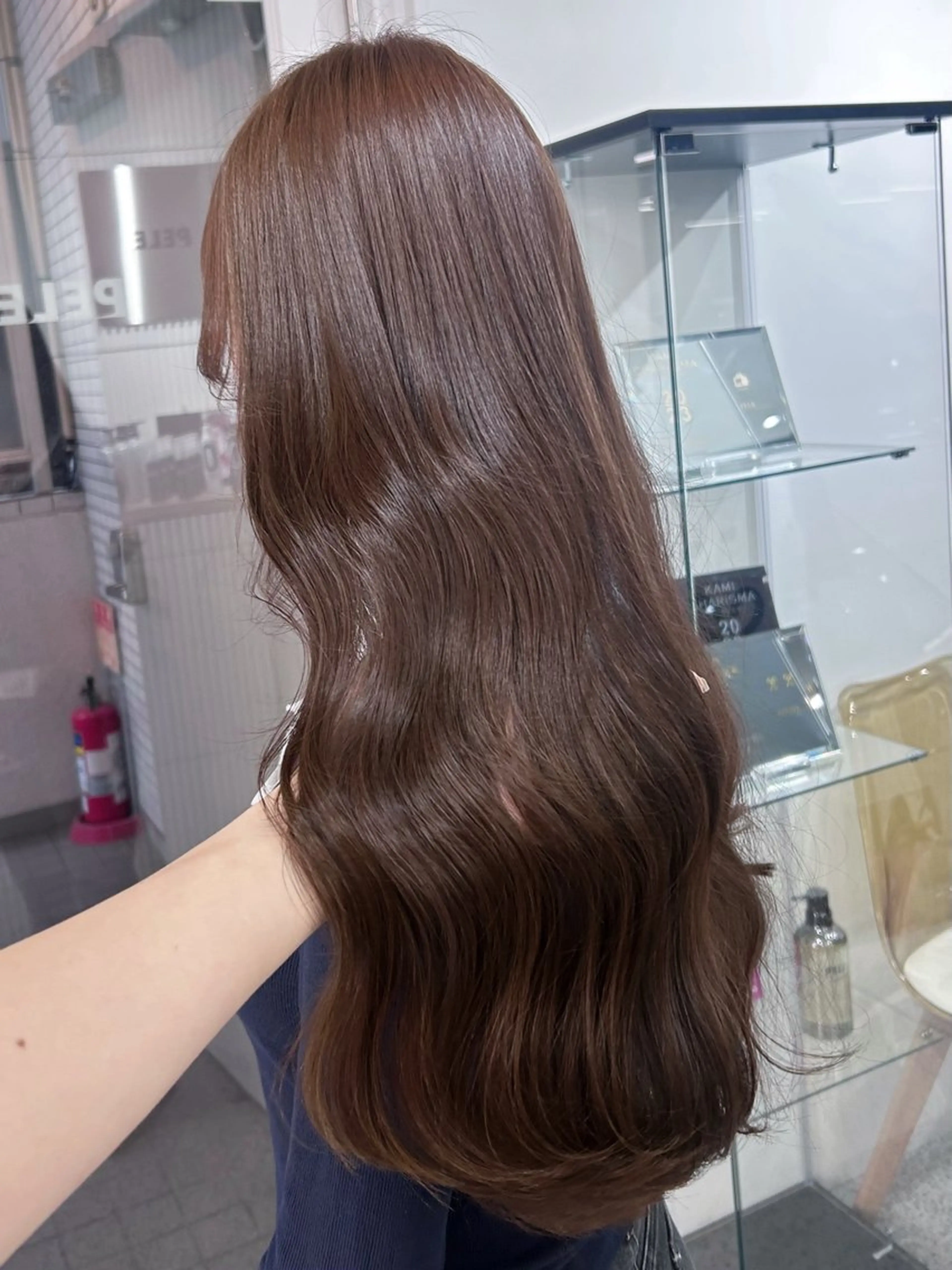 ロング カラー ブリーチ ブラウンカラー ブリーチなしカラー ヘアカラー トリートメント 💍透明感 💖艶ミルクティーのヘアスタイル