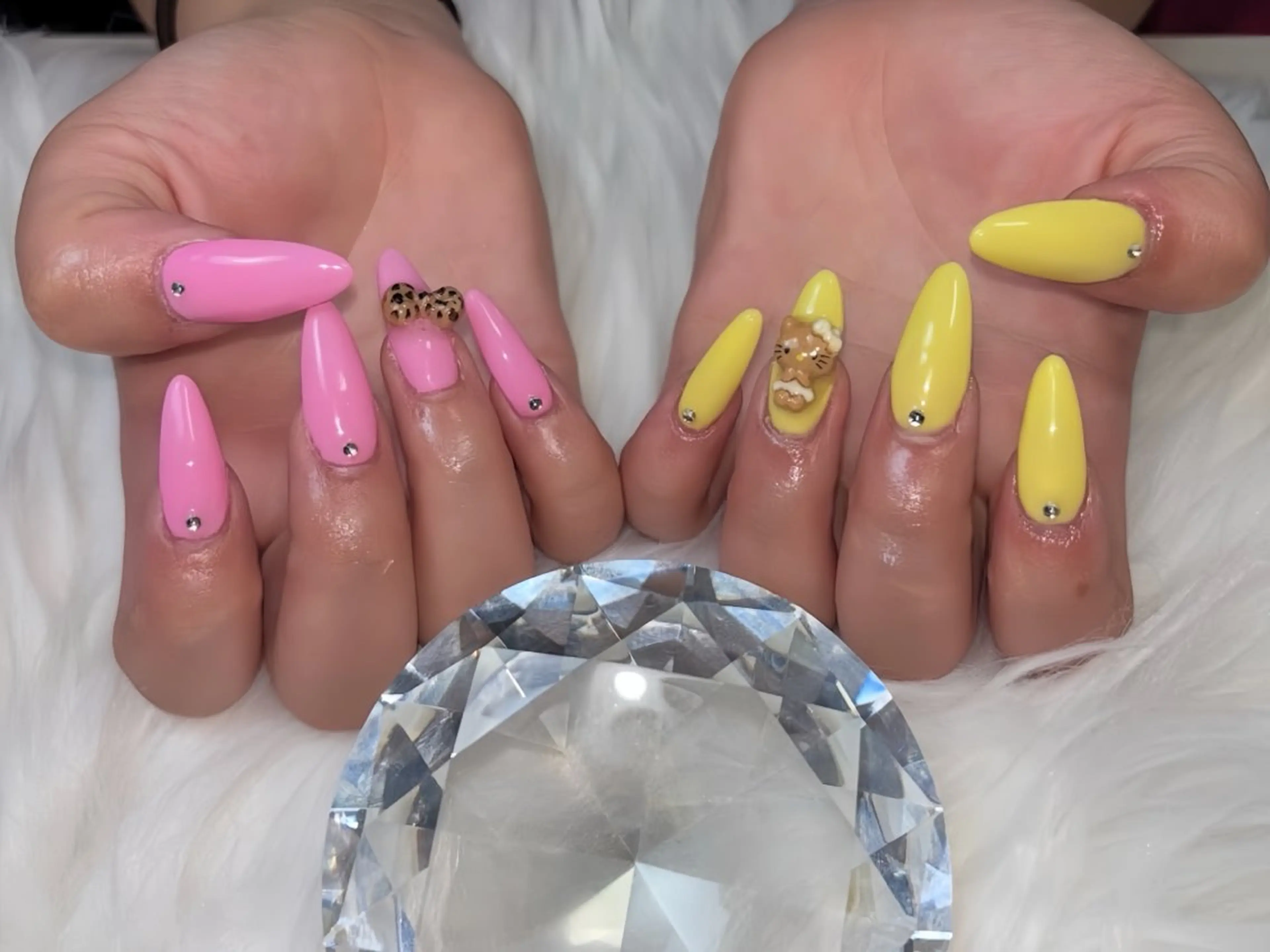 ネイル アートネイル 長さ出し ガーリー 韓国ネイル 持ち込み Rin Nail 新大久保店のネイルデザイン