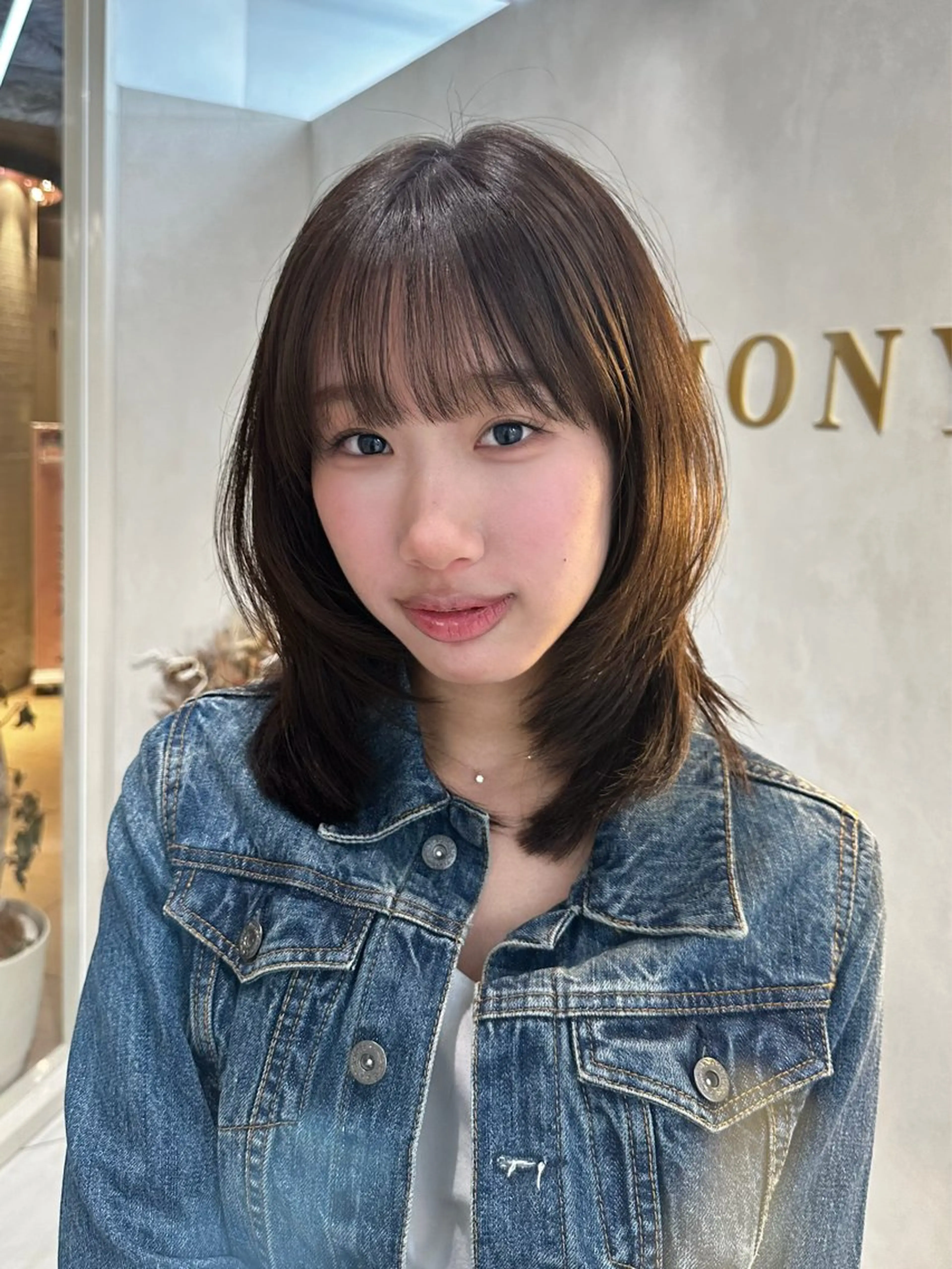 ロング カラー ブリーチ ケアカラー ブリーチなしカラー 髪質改善 韓国風ヘア カット ヘアカラー トリートメント ヘアセット ARMONY表参道店所属・韓国風レイヤーカラー ライムのヘアスタイル