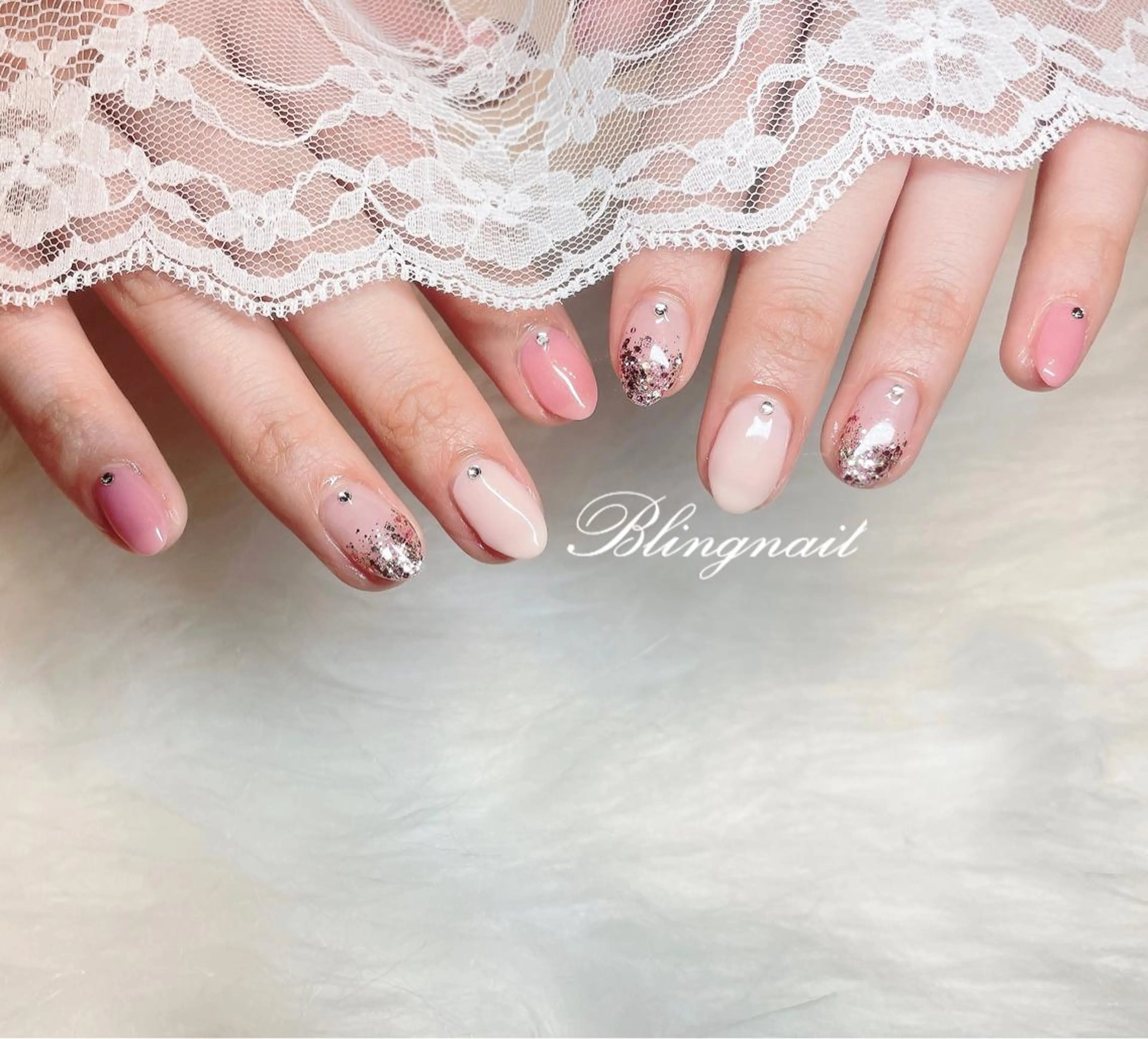 ネイル 23時まで❤︎韓国、 ワンホンネイルのネイルデザイン