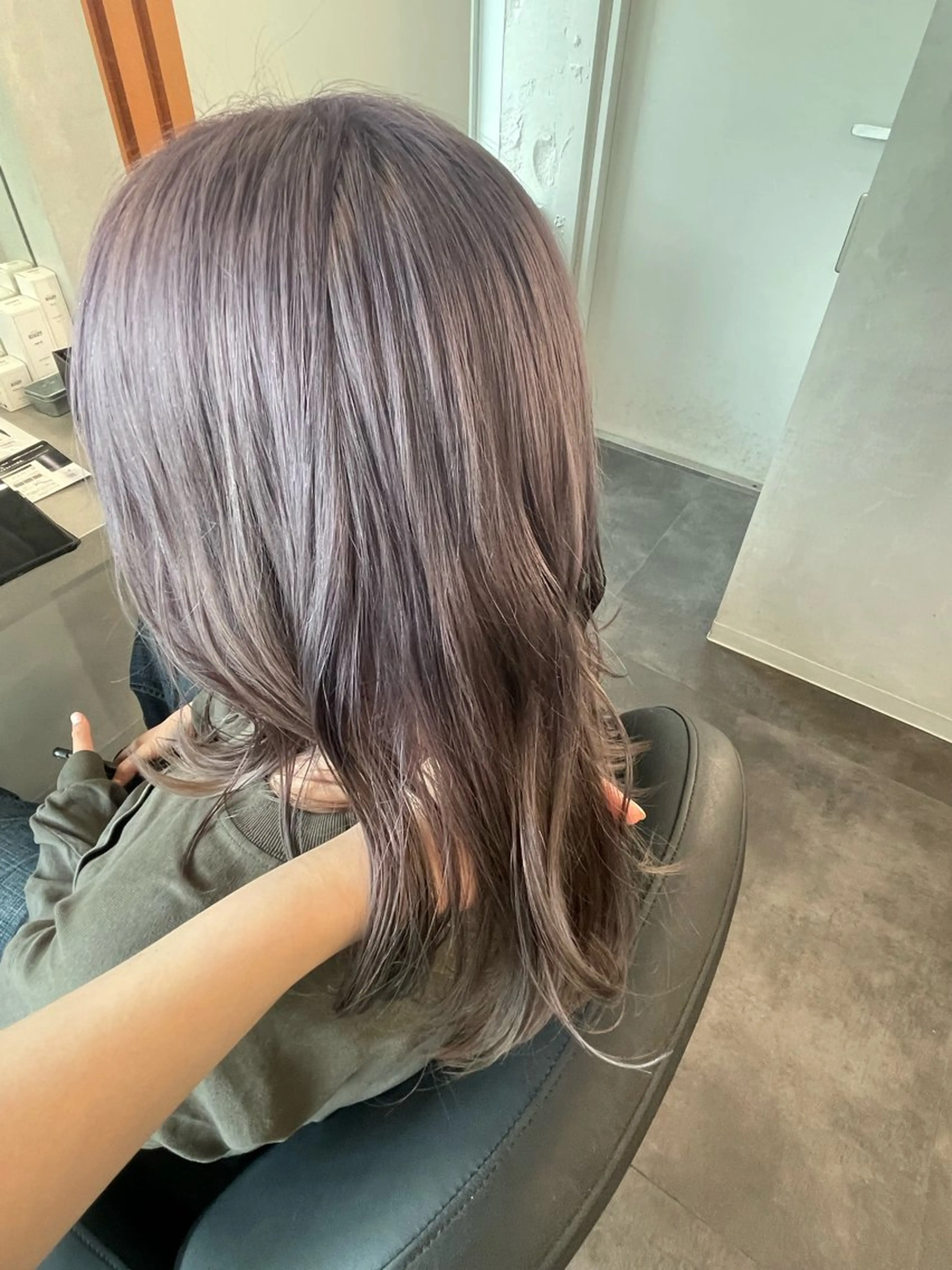 ロング カラー いとう このみのヘアスタイル