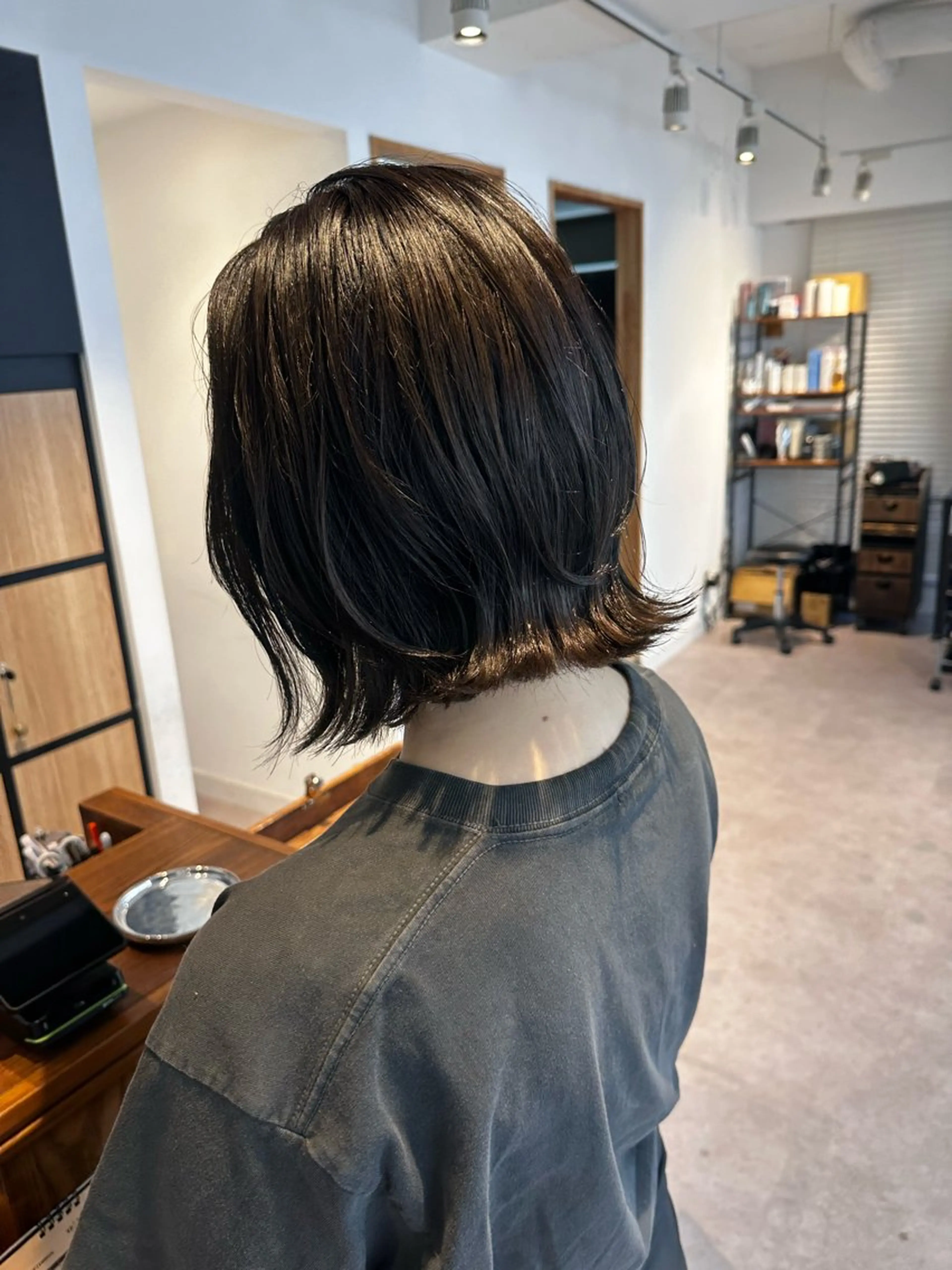 ミディアム カラー パーマ ヘアアレンジ メンズ キッズ レイヤーカット 🌿透け感カラーのヘアスタイル