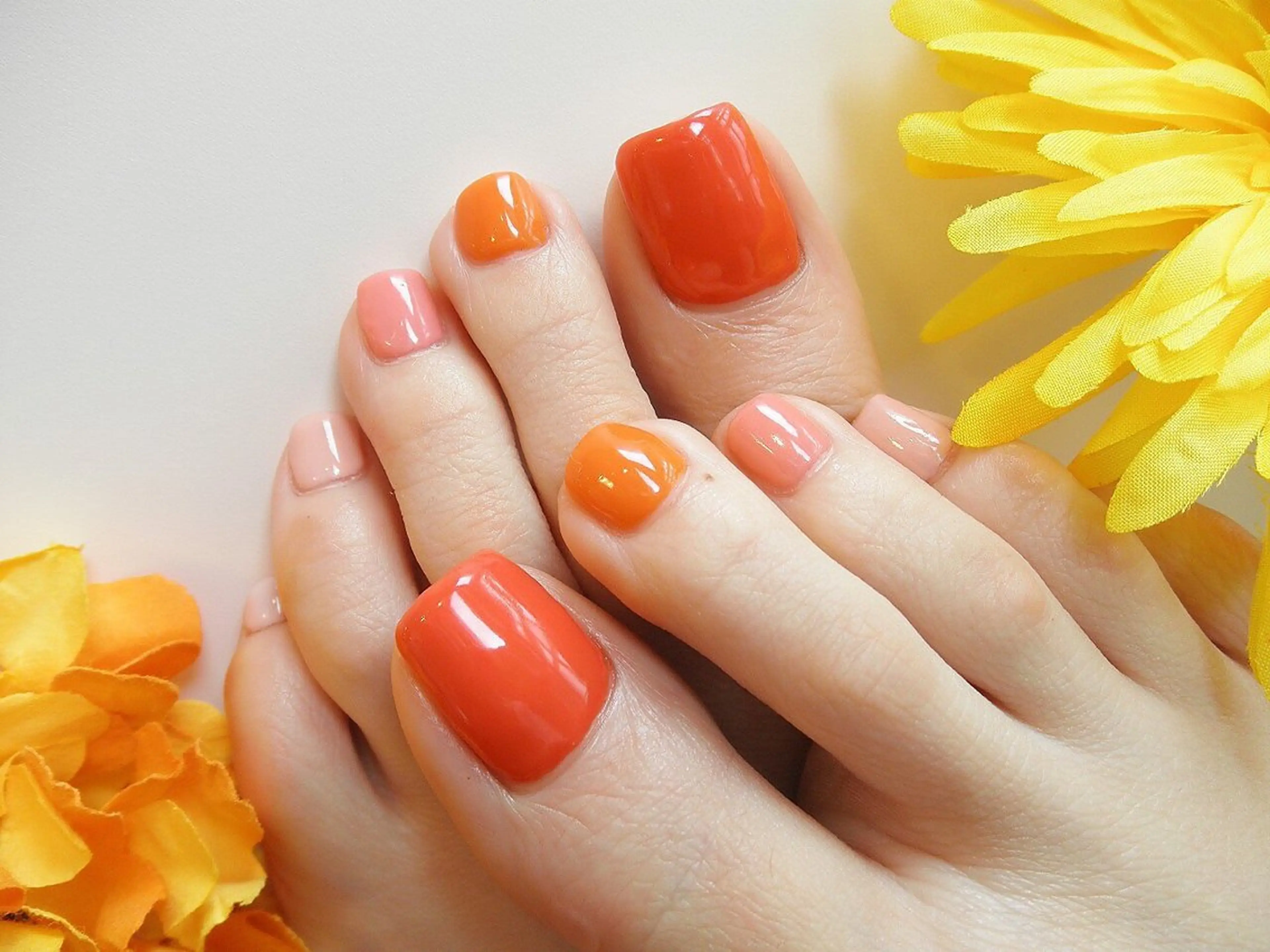 ミディアム ネイルテリア ココのネイルデザイン