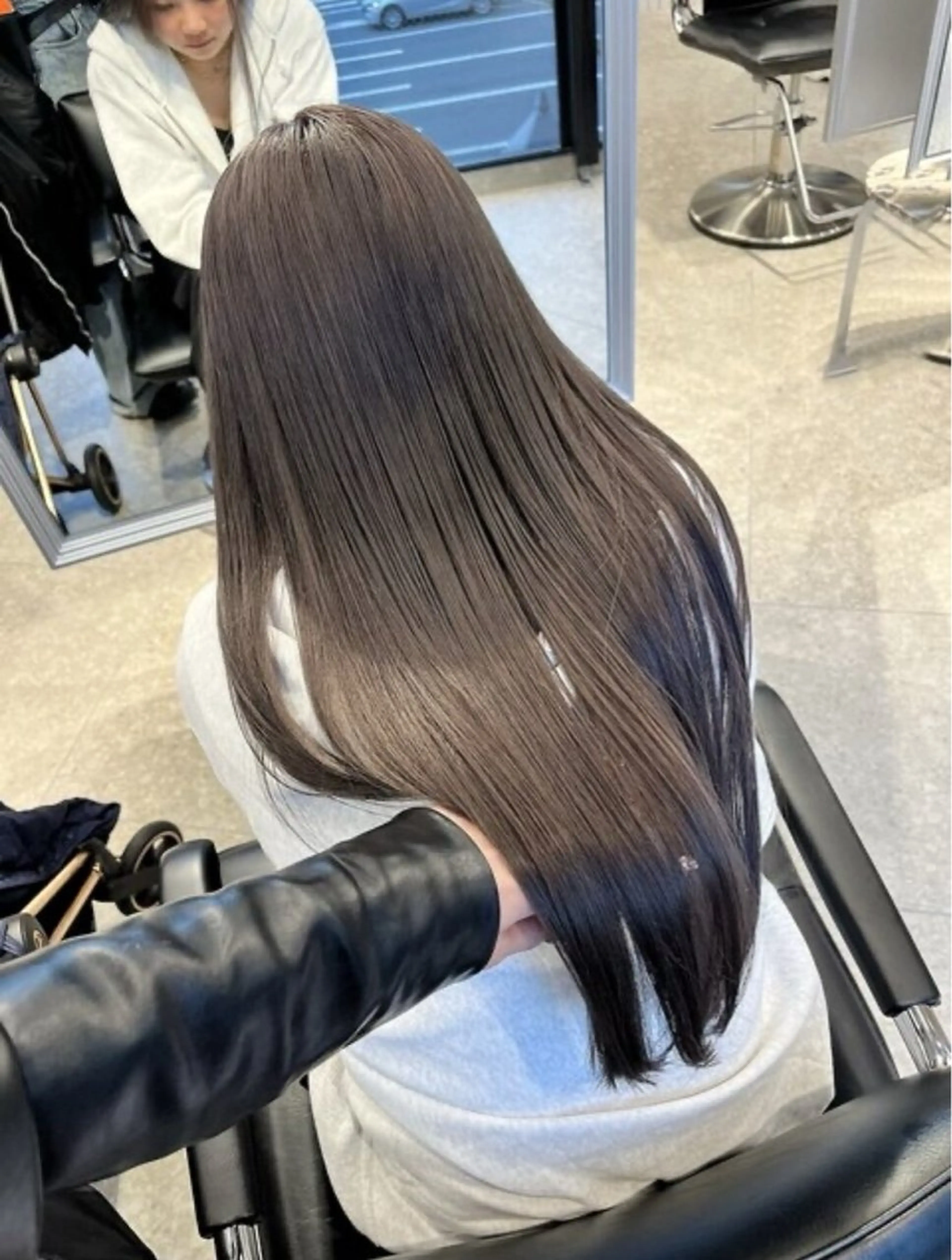 ロング くびれヘア 韓国風ヘア 小顔カット オルチャンヘア カット ヘアカラー トリートメント 韓国ヘア特化 TAKESHIのヘアスタイル