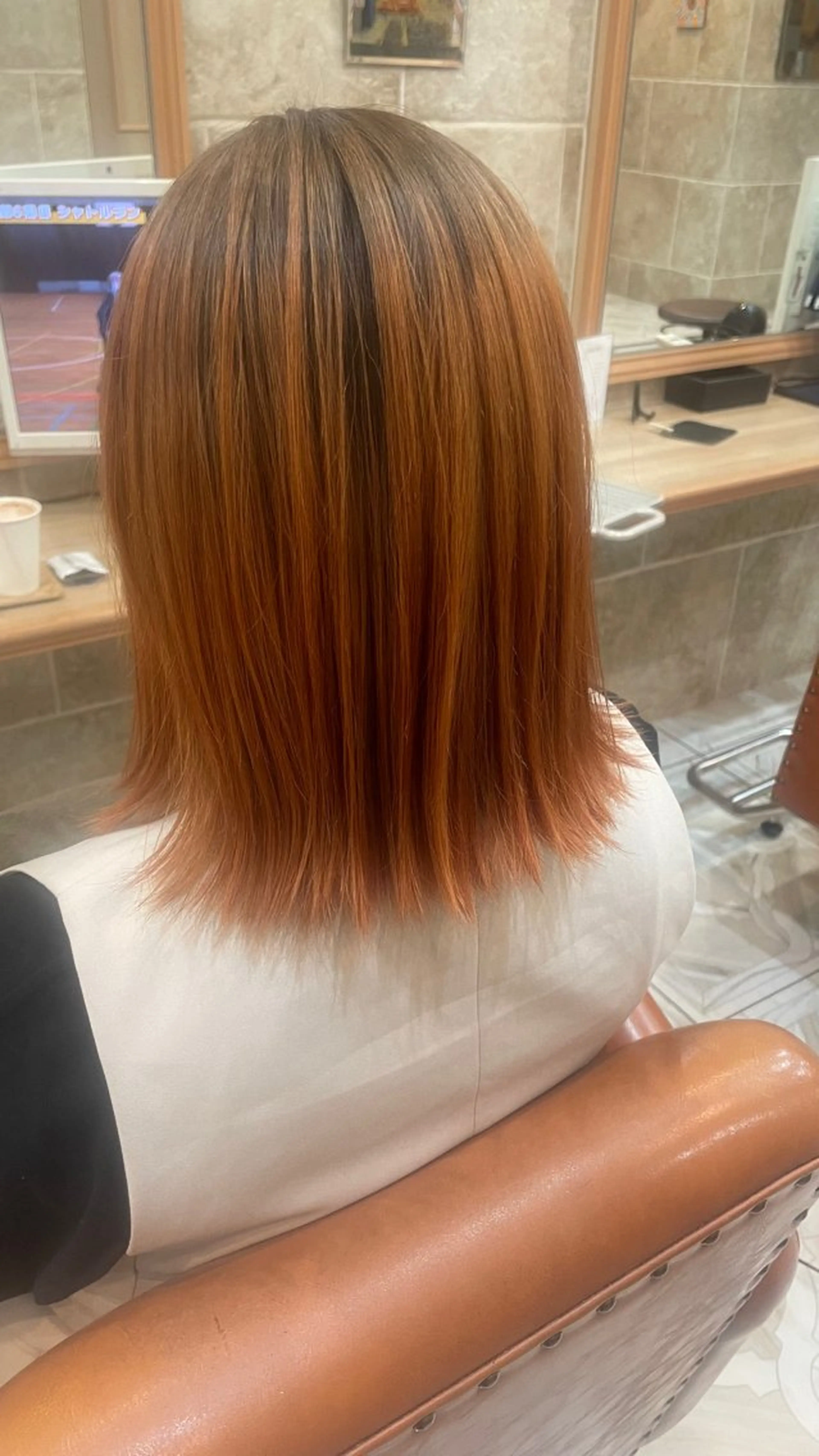 ミディアム 松田 唯叶のヘアスタイル