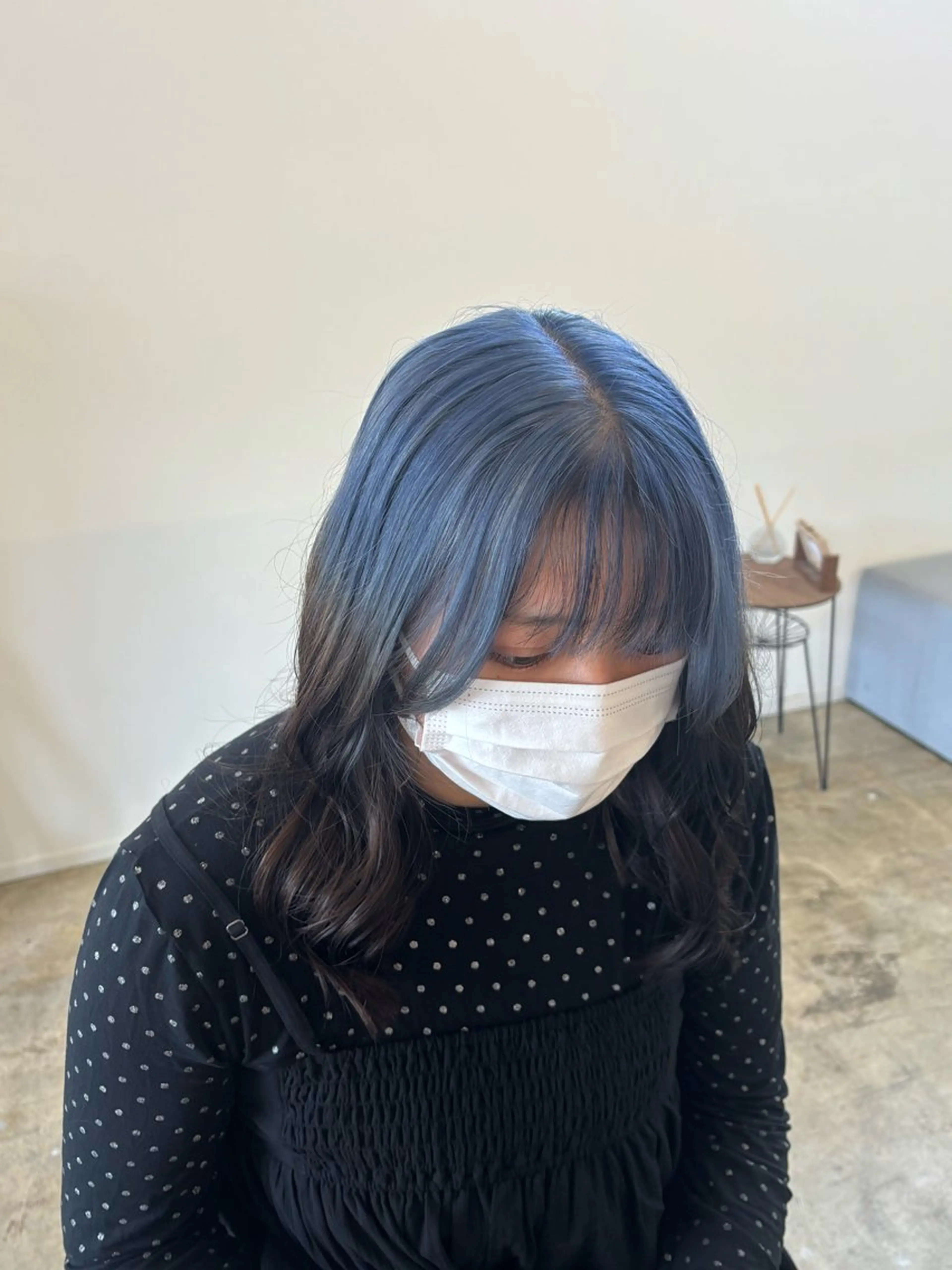 セミロング カラー ブリーチ ブルーカラー ブラウンカラー デザインカラー ヘアカラー 田中 梨緒のヘアスタイル