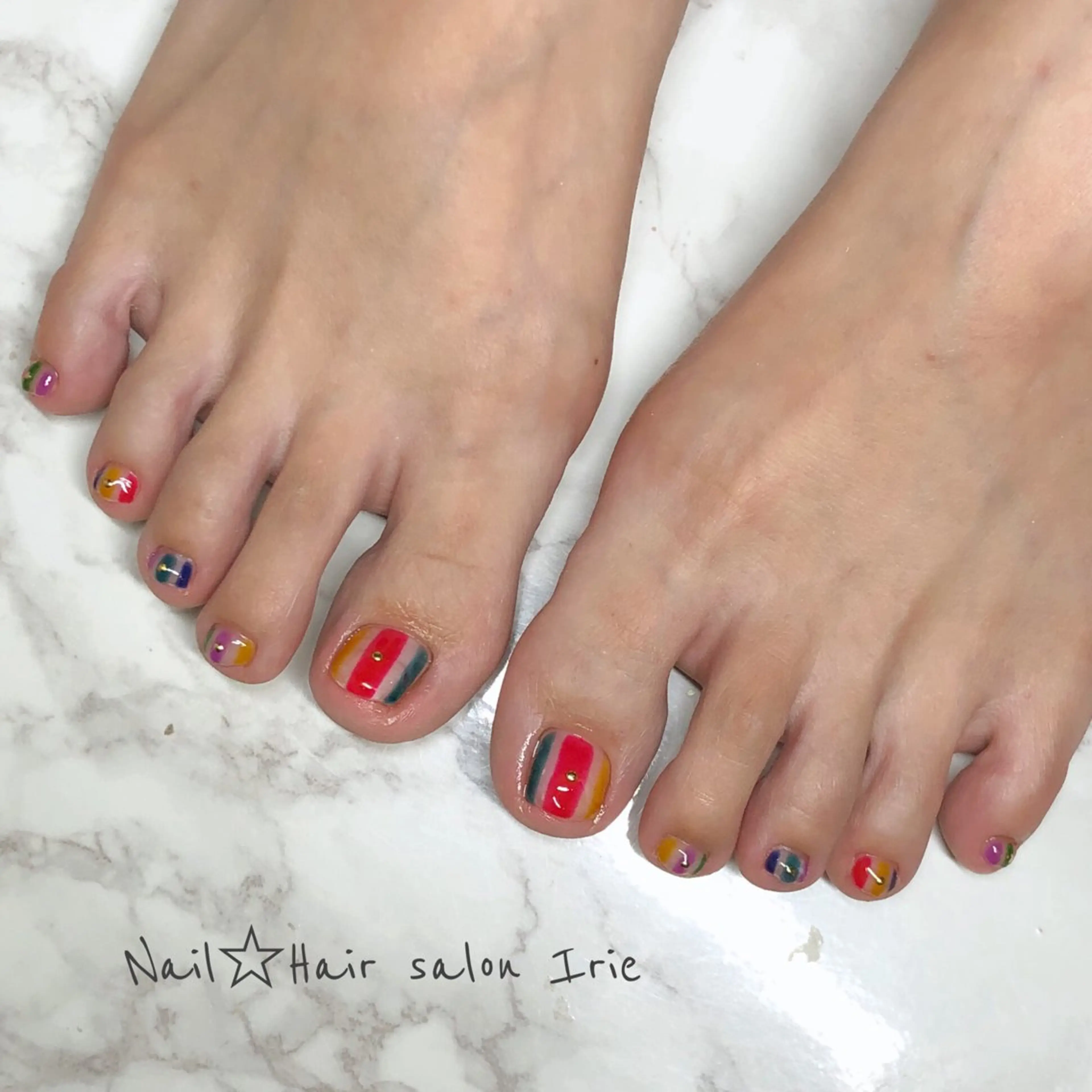 ネイル フットネイル 與儀 知佳のネイルデザイン