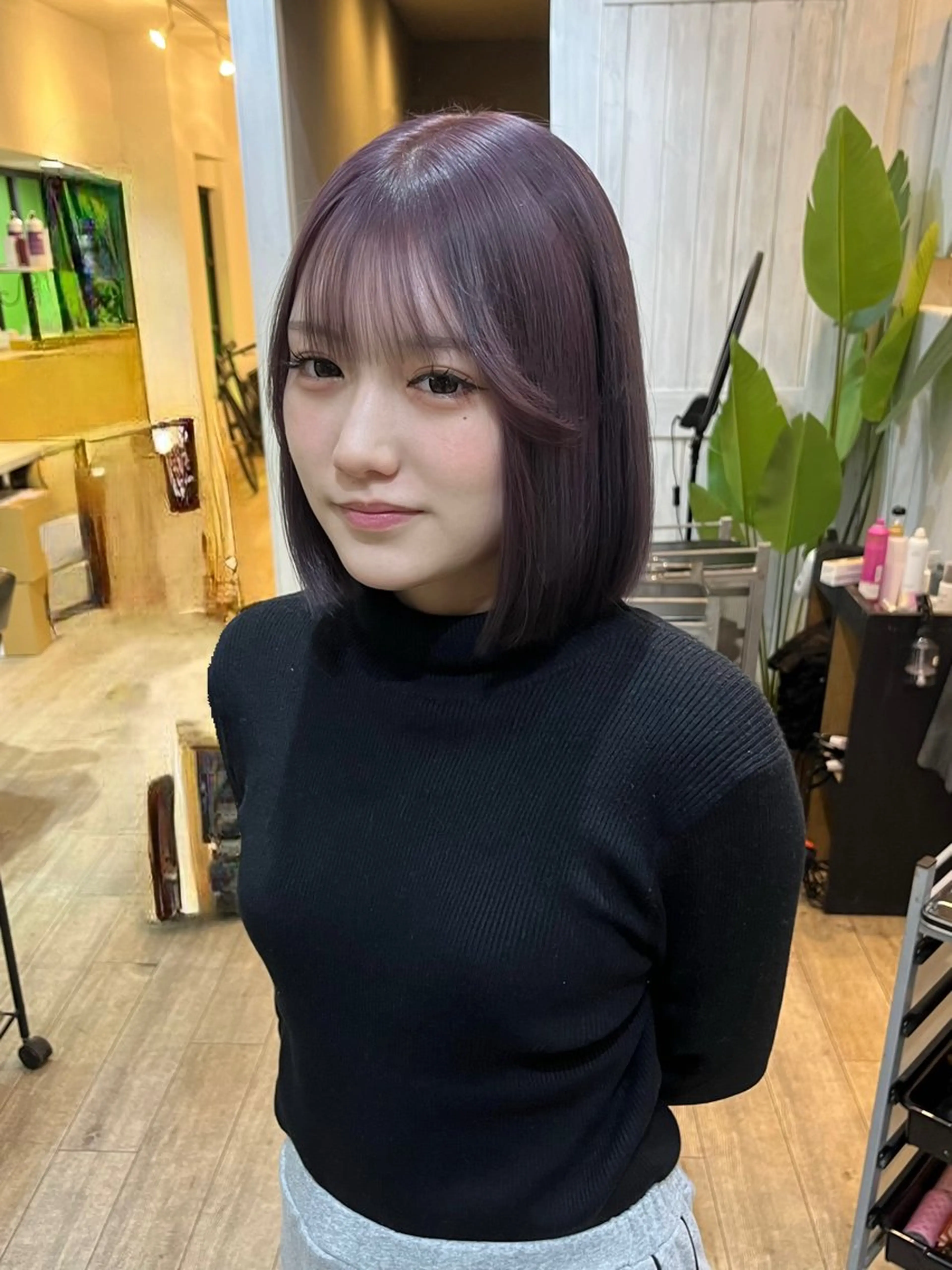 ショート カラー ハイトーンカラー 顔まわりレイヤー 顔周りカット 髪質改善 タンバルモリ 髪のお医者さん南船場 ARCHEゆうまのヘアスタイル