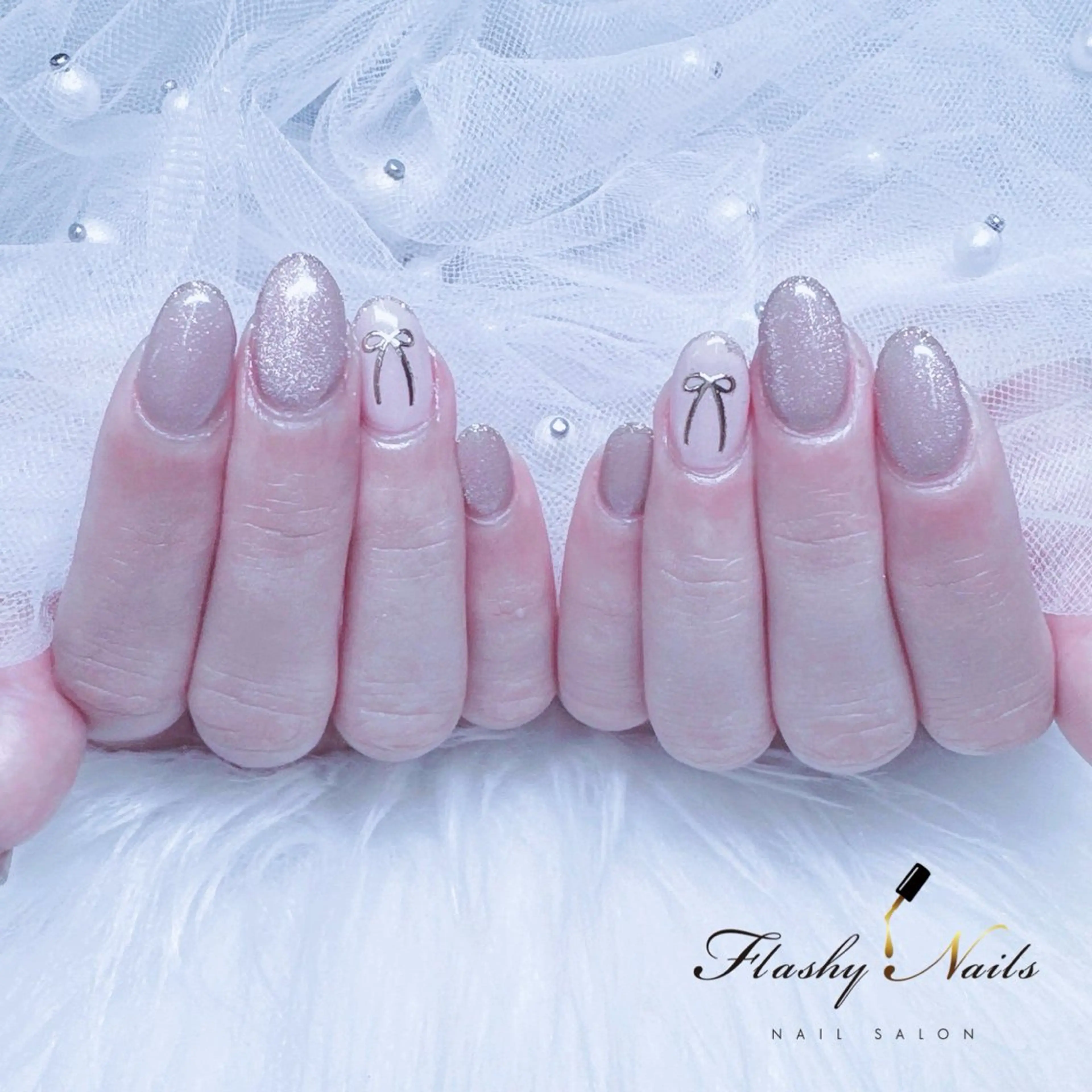ネイル シンプルネイル Flashy Nailsのマツエク・マツパデザイン