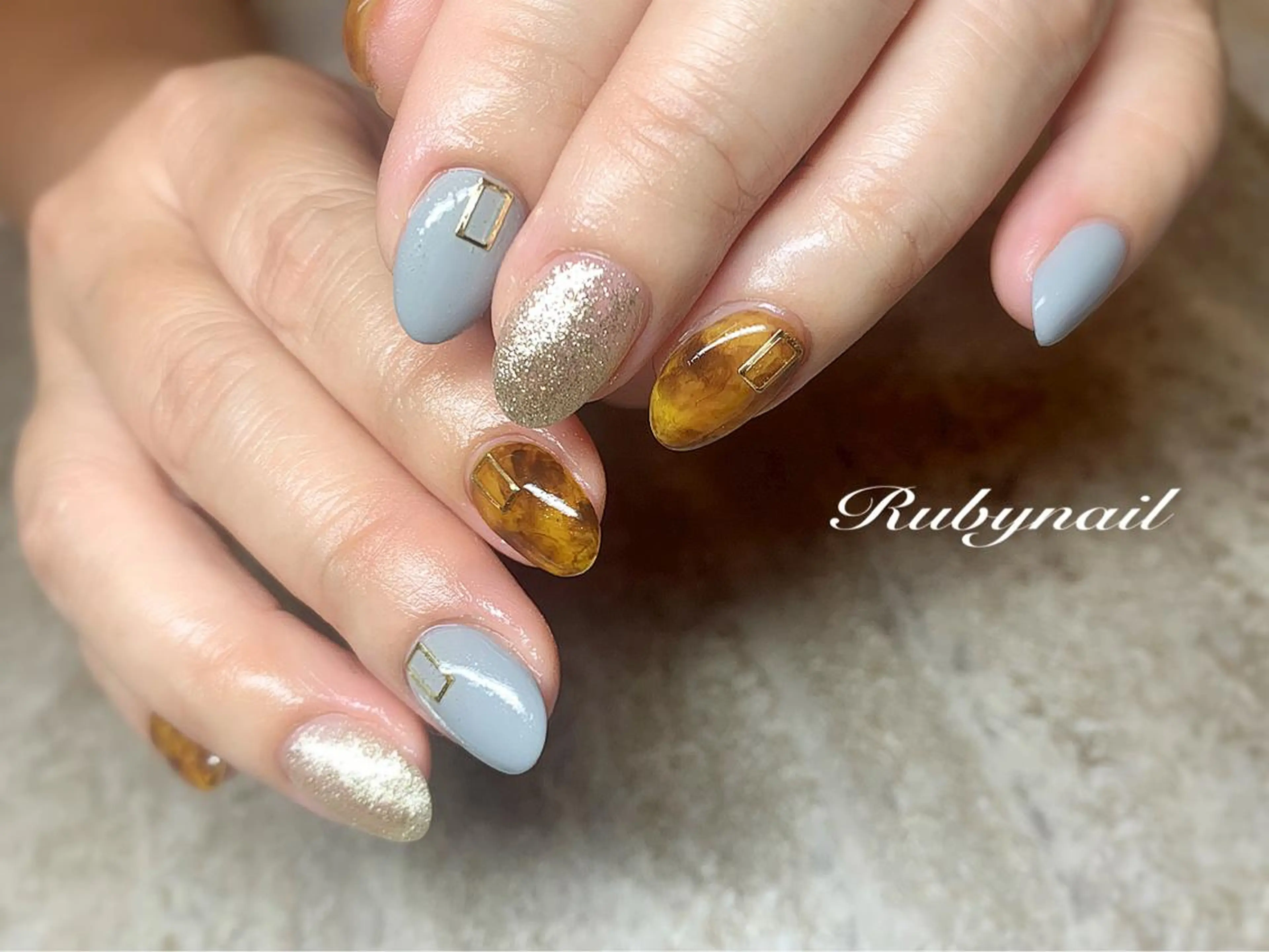 ネイル べっ甲ネイル プライベートサロン Rubynailのネイルデザイン