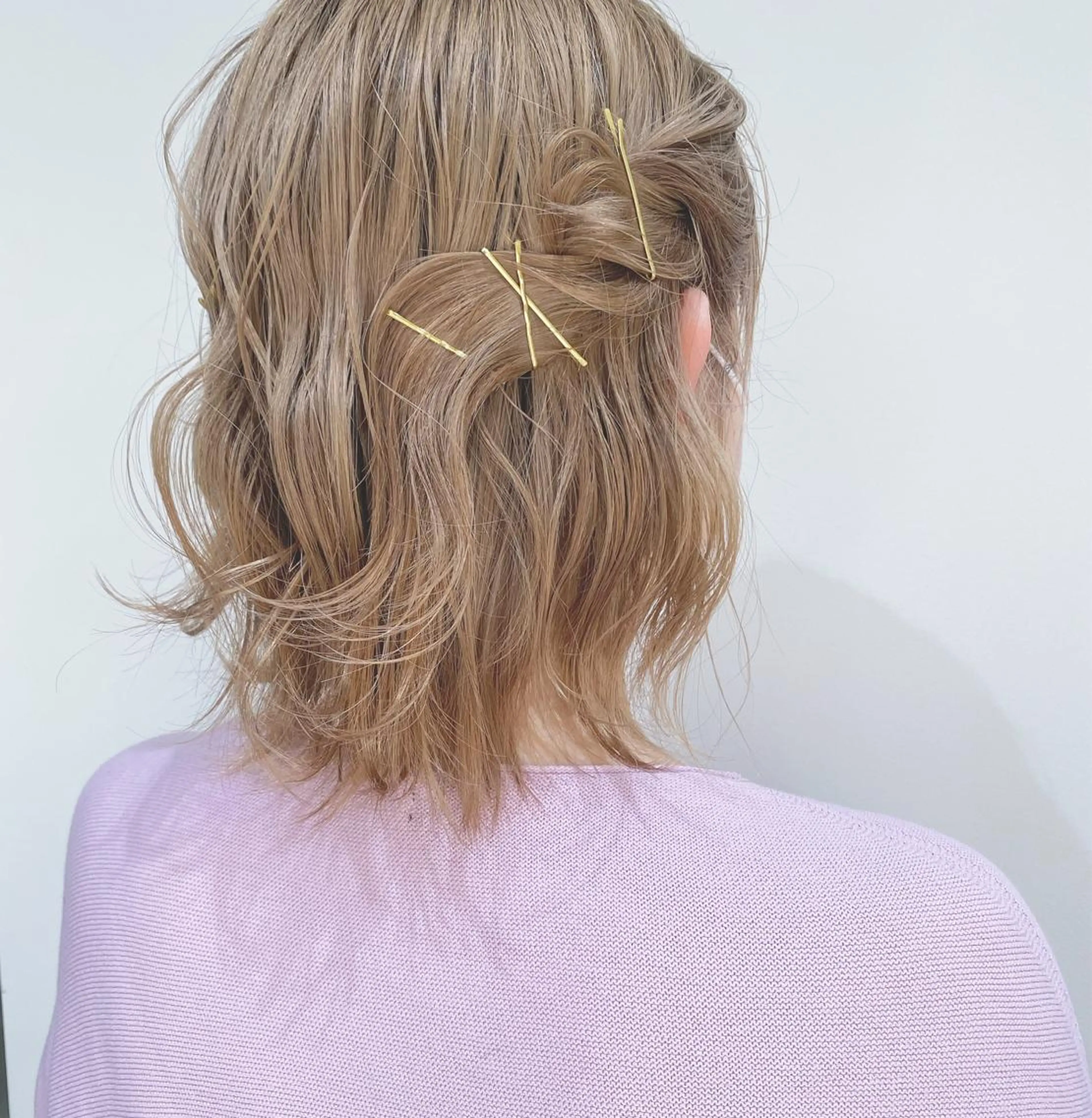 ショート カラー パーマ ヘアアレンジ メンズ キッズ ネイル マツエク・マツパ モリモト サナのヘアスタイル