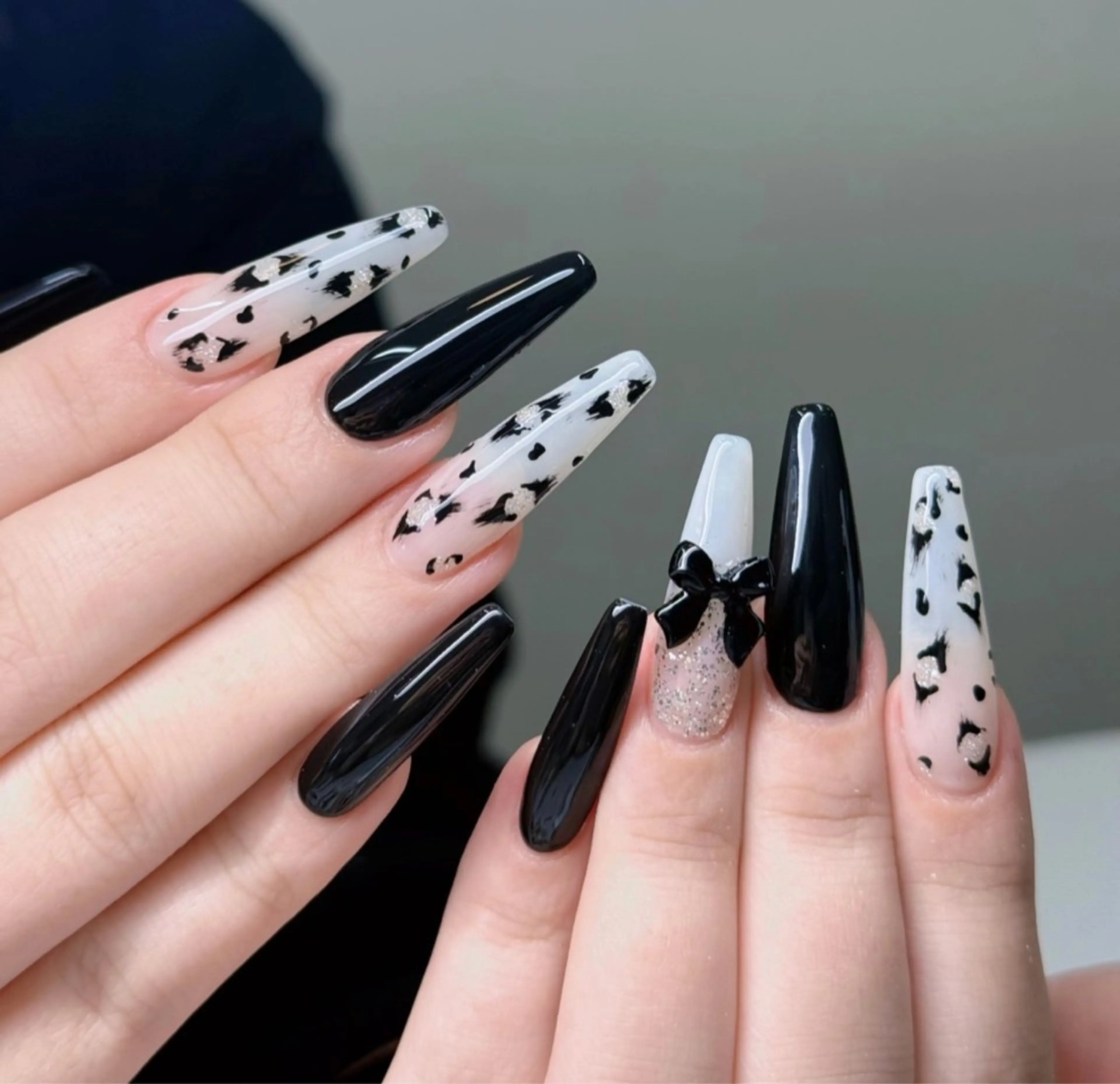 ネイル オーロラネイル ブルー チークネイル フットネイル フレンチネイル ハンドネイル REI レイのネイルデザイン