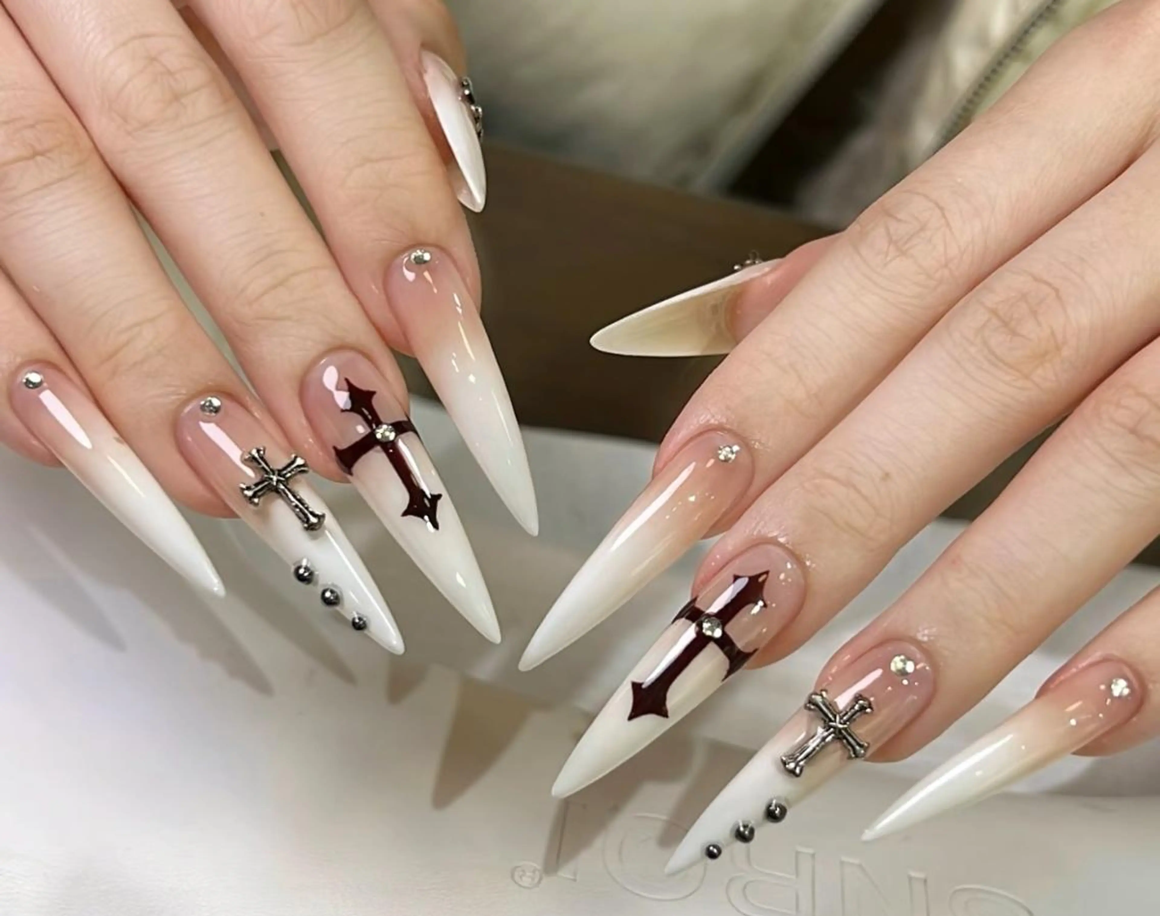 ネイル ハンドネイル 🎀 NaNa_nailのネイルデザイン