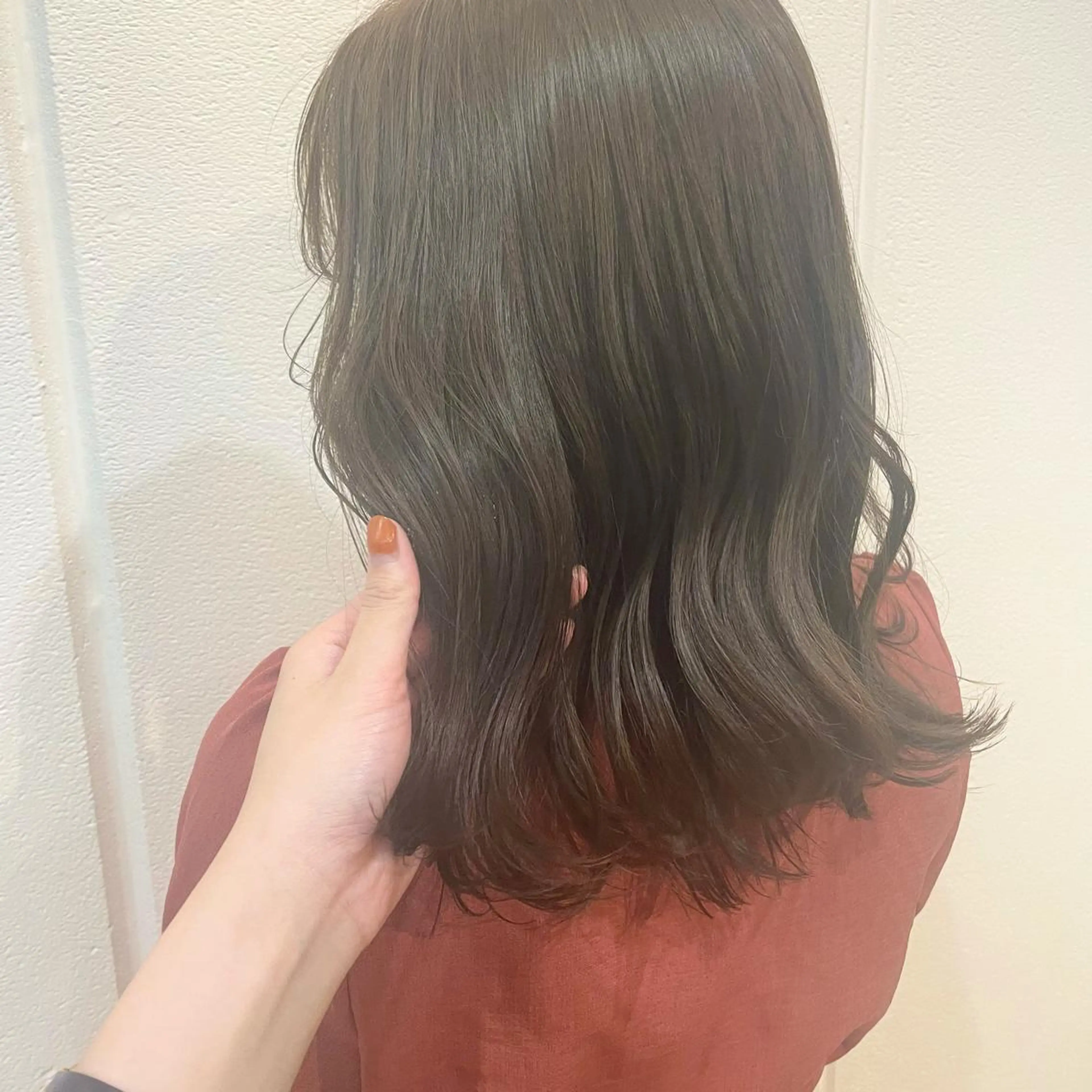 セミロング カラー 梅田/赤み消しカラー /顔まわりcut🤍のヘアスタイル