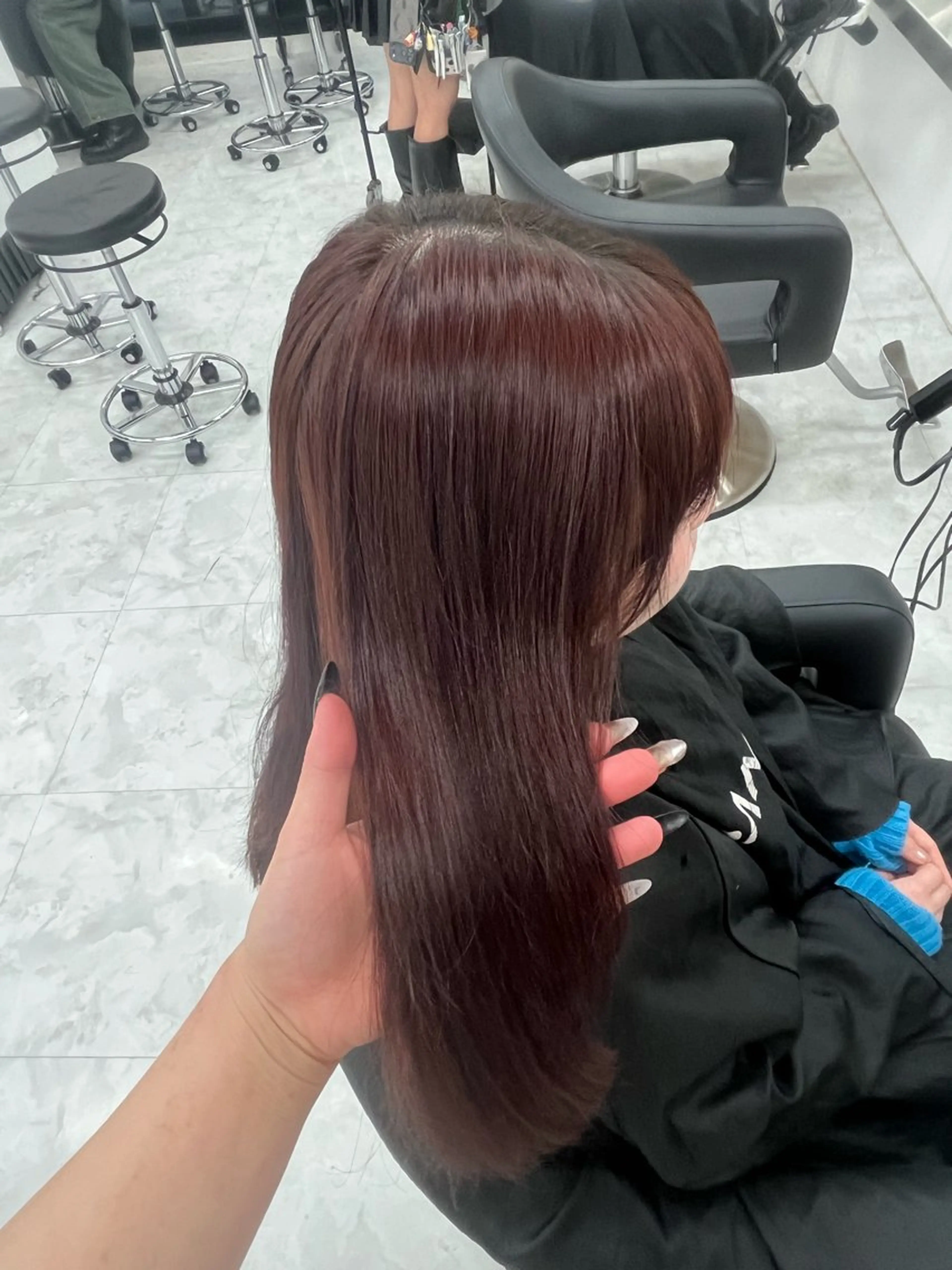 ロング 艶髪ハイトーンカラー 渋谷🎀ririkaのヘアスタイル