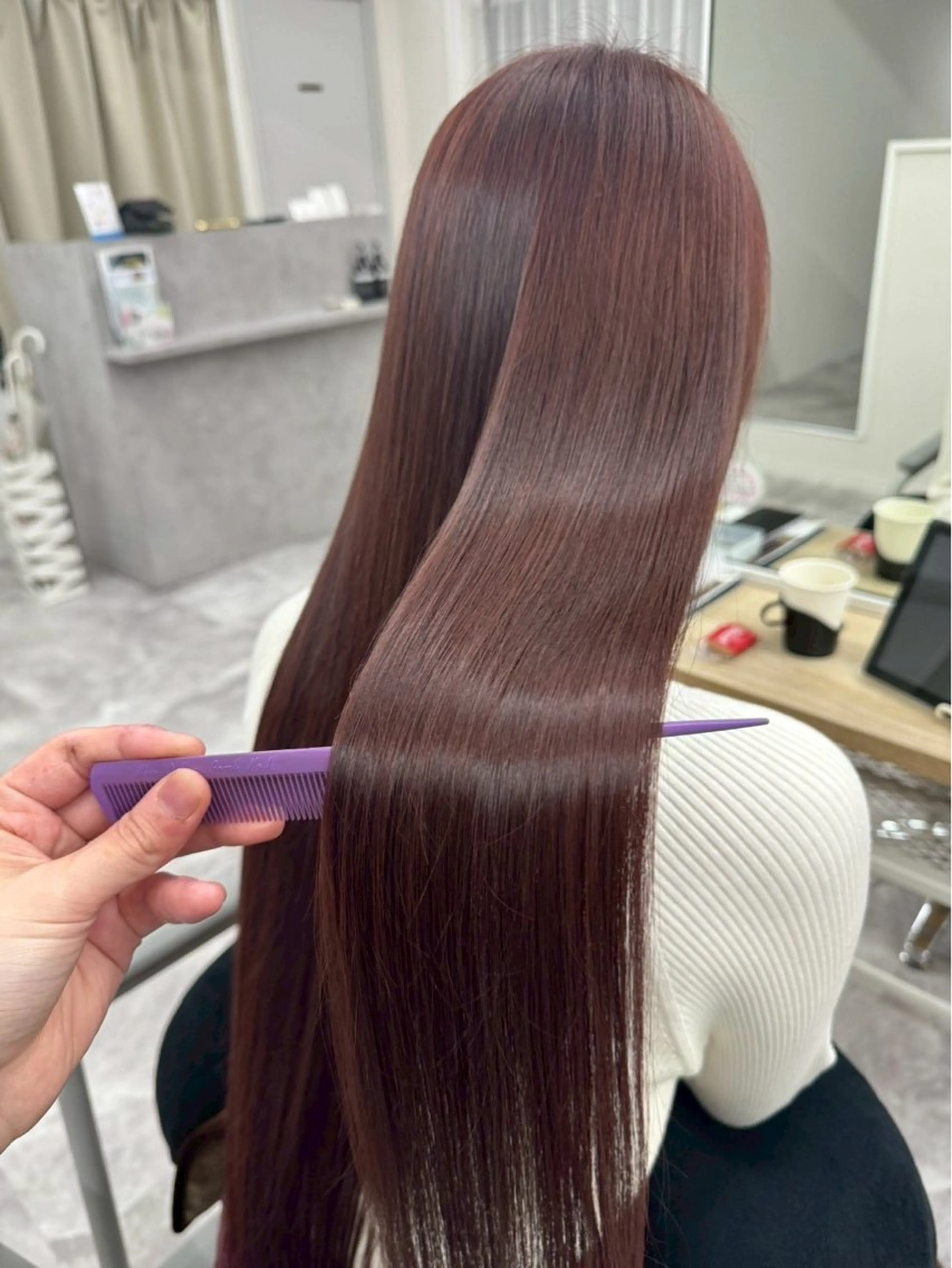 ロング カラー ブラウンカラー 透明感カラー ラベンダーカラー トリートメント 髪質改善Acero. shoyaのヘアスタイル