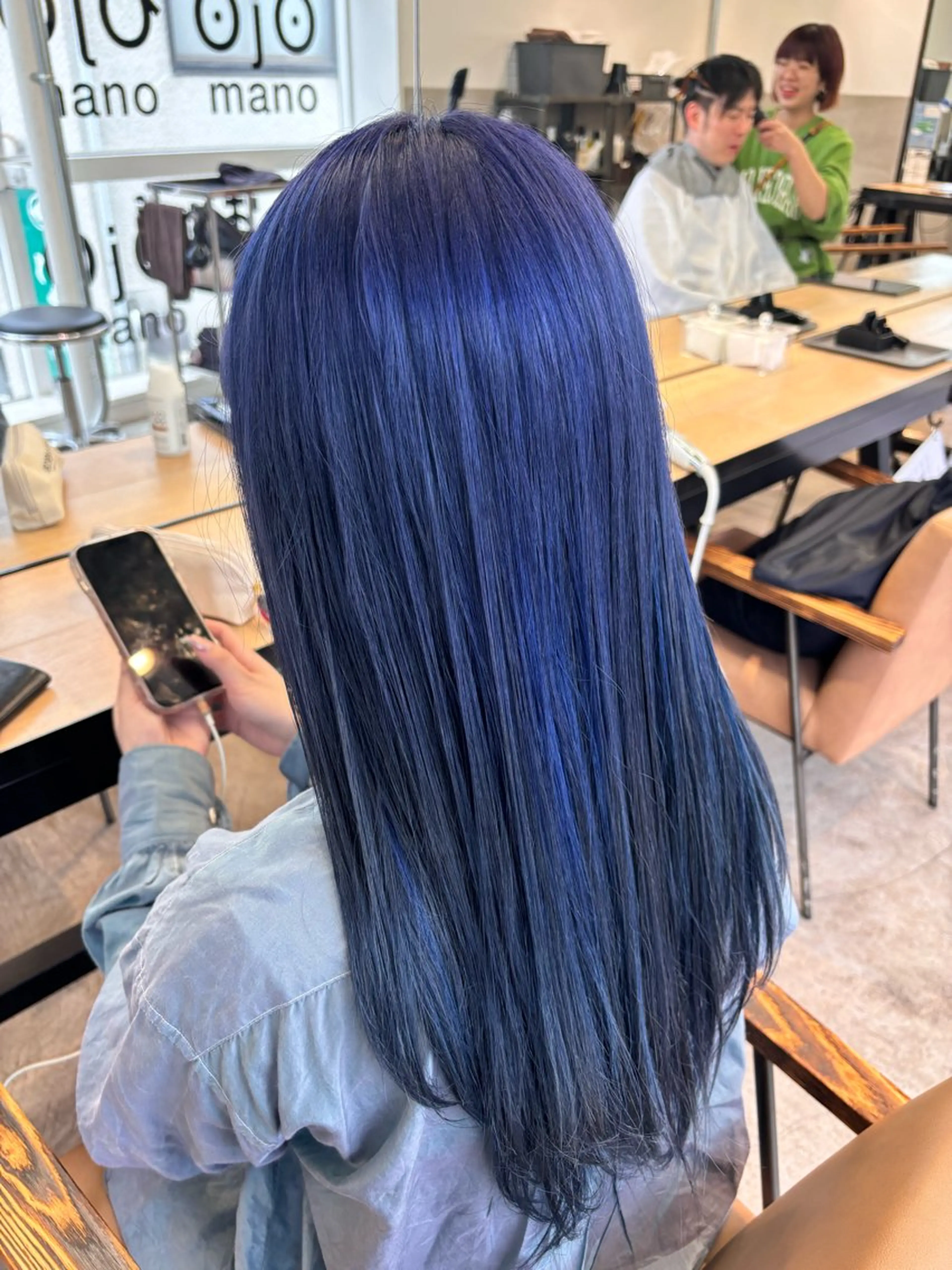 ロング パープルカラー ハイトーン 🌷ハルミ🌷のヘアスタイル