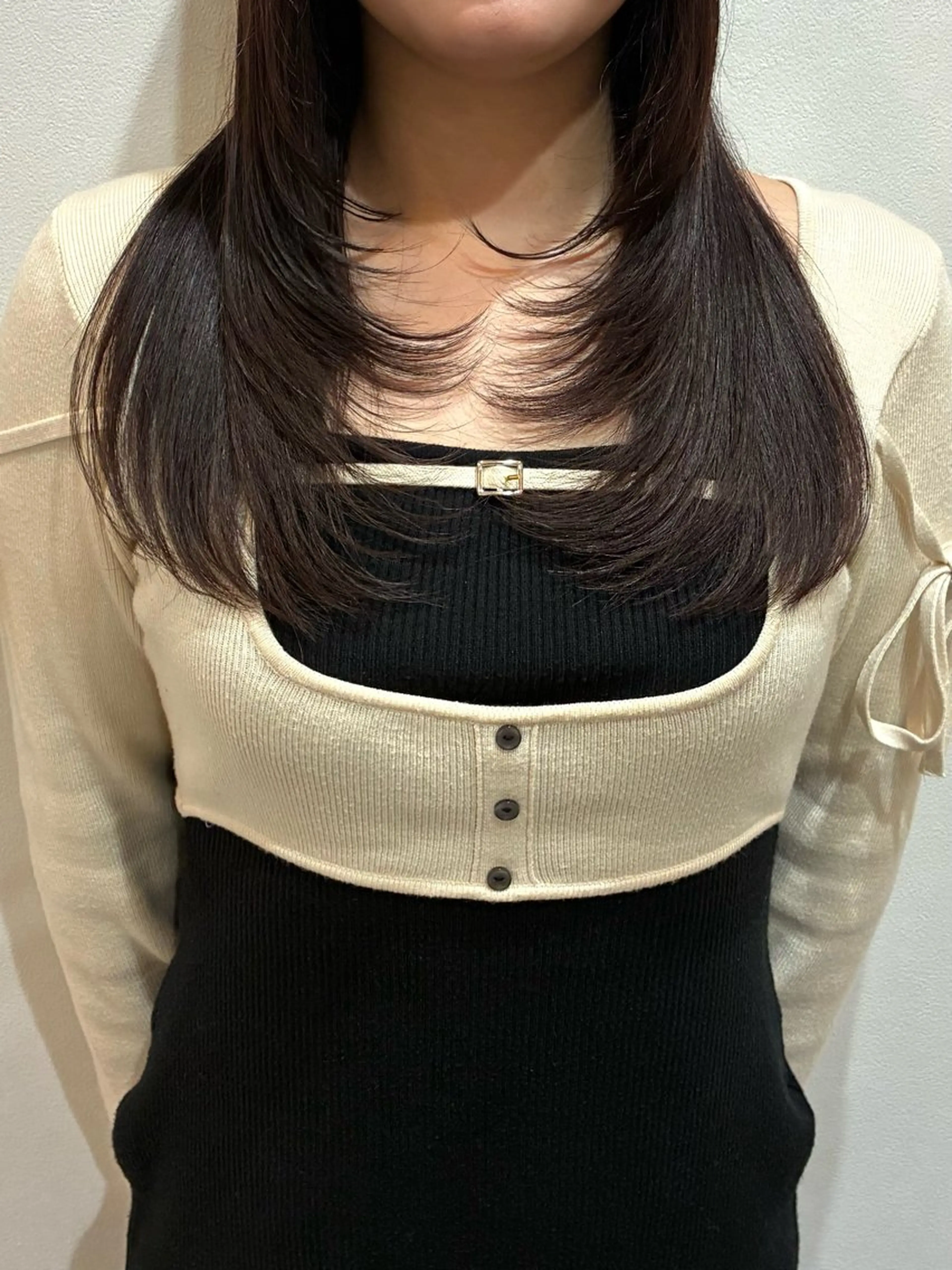 セミロング 顔まわりレイヤー 顔周りカット レイヤーカット カット 柴田真衣 /ナチュラル/半個室のヘアスタイル