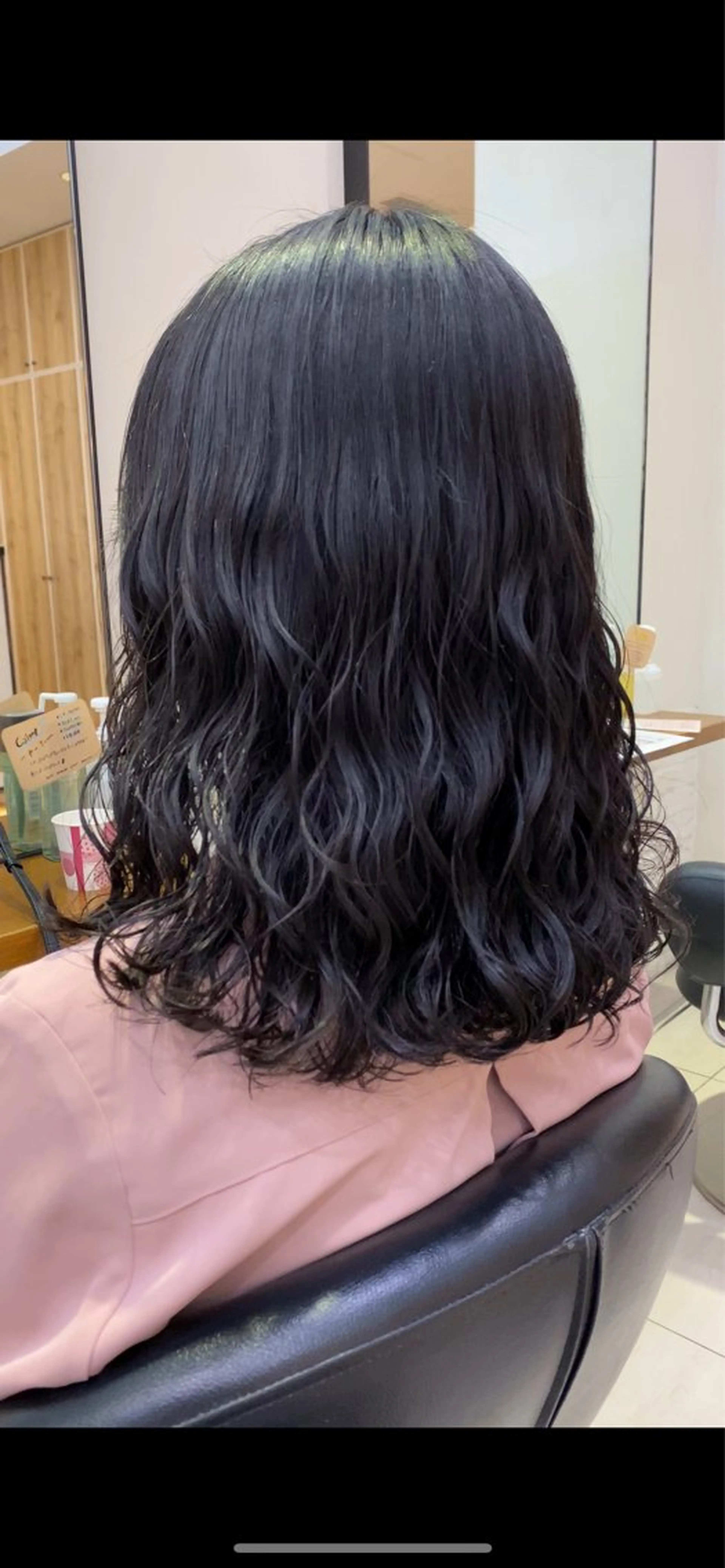 ミディアム コテ巻き風パーマ🫧 麻尋のヘアスタイル