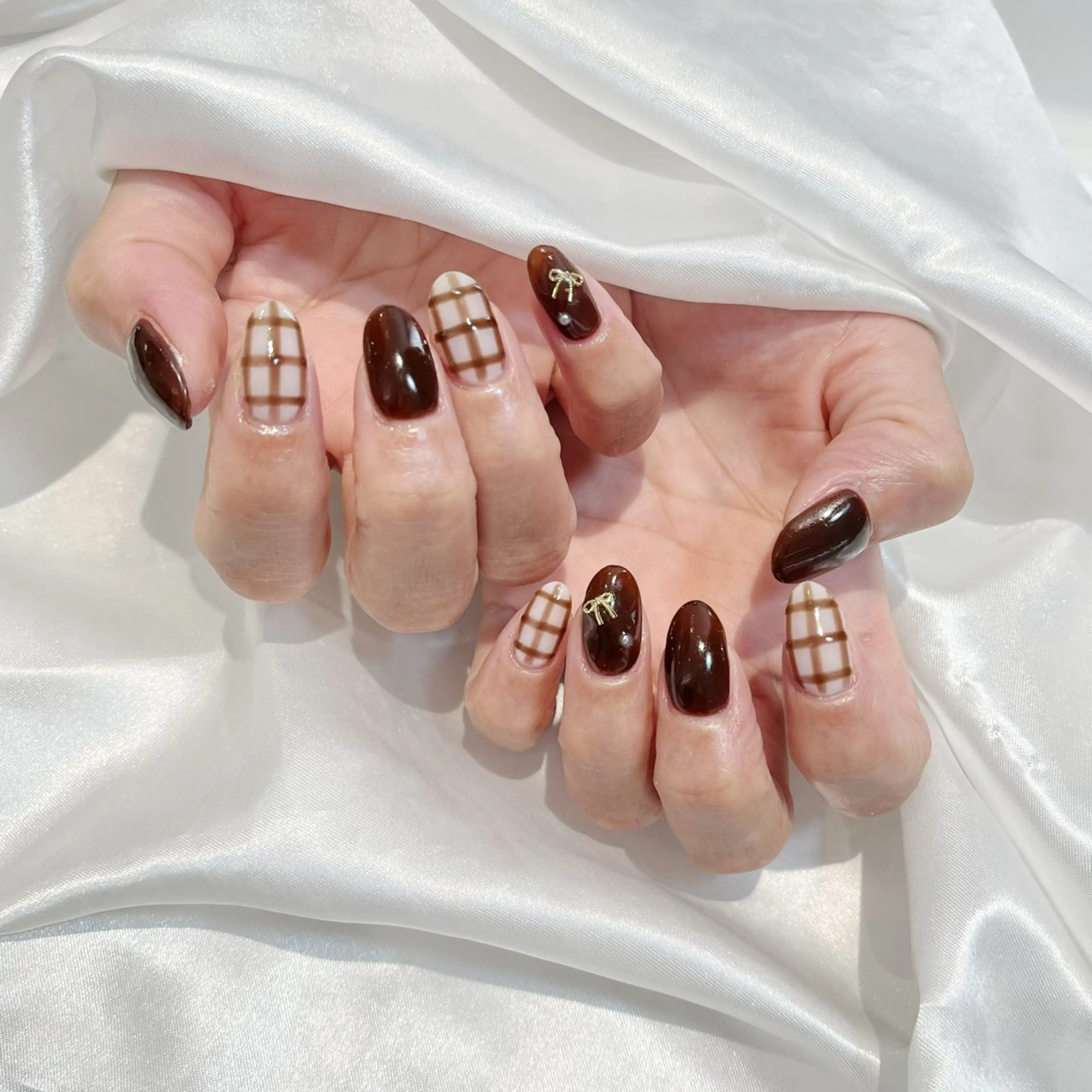 ネイル WISTERIA aisaのネイルデザイン