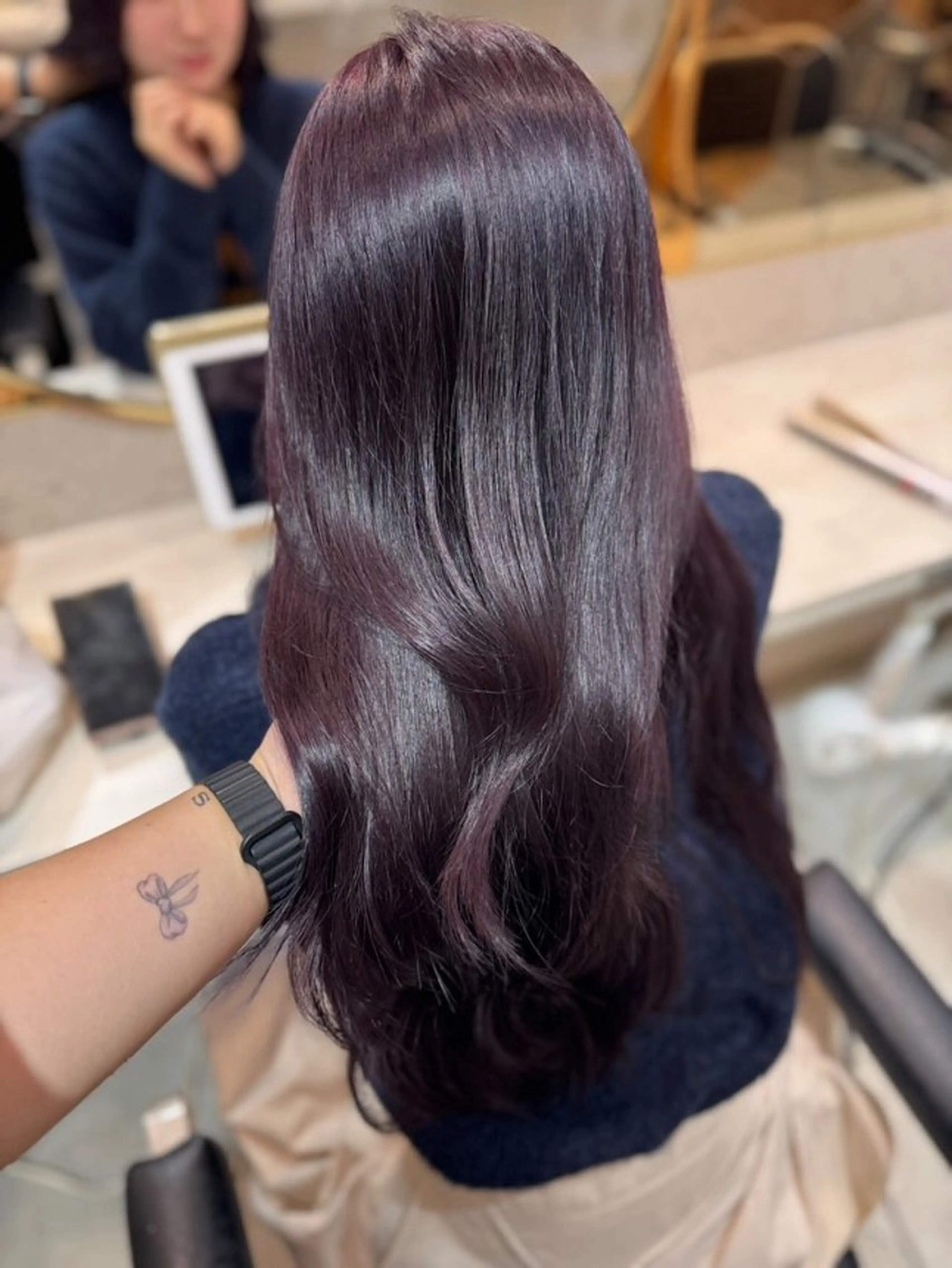 ロング カラー ラベンダーカラー ヘアカラー トリートメント hina /透明感艶カラー✨️のヘアスタイル