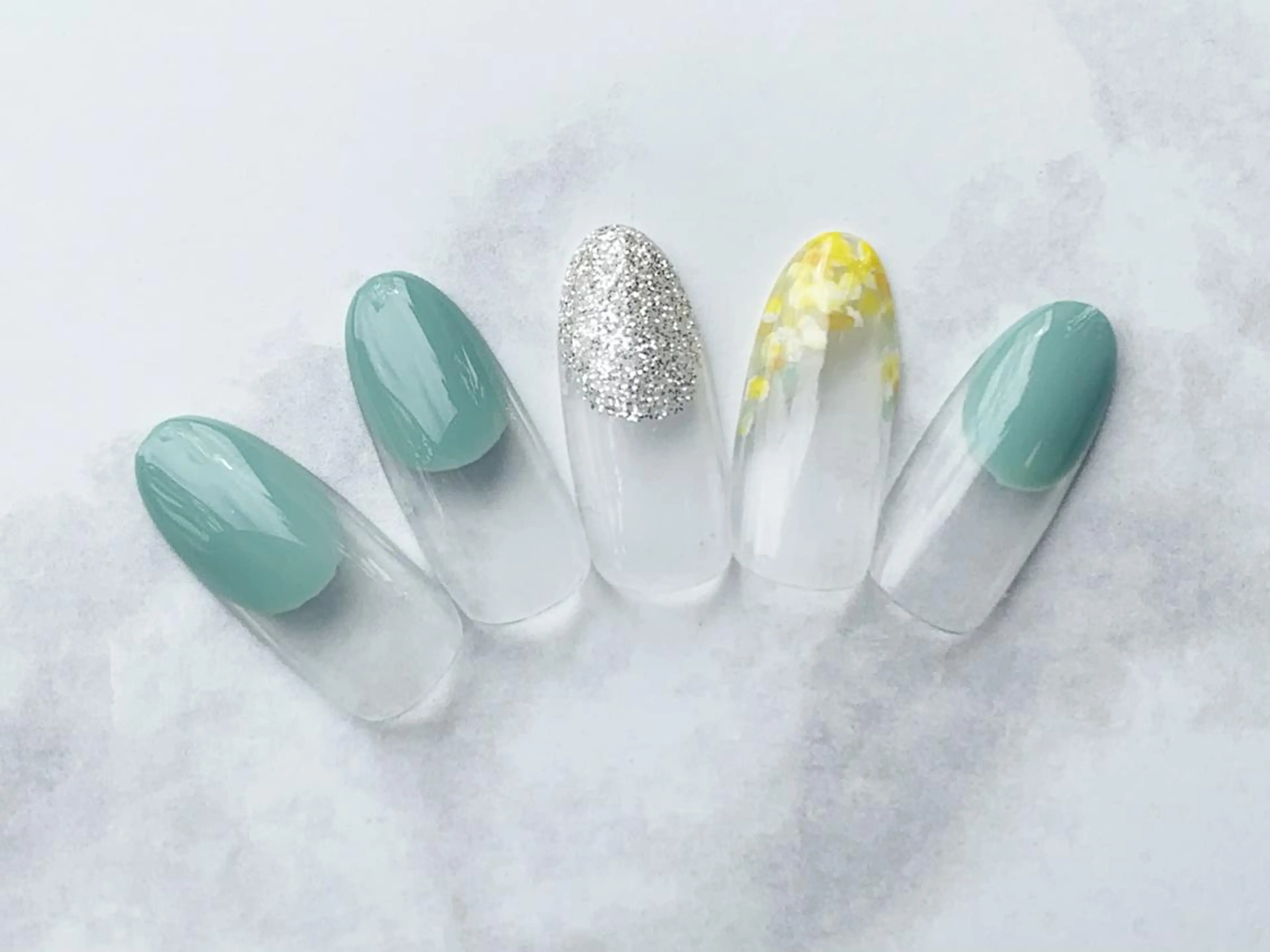 ネイル orbe 柴﨑のネイルデザイン