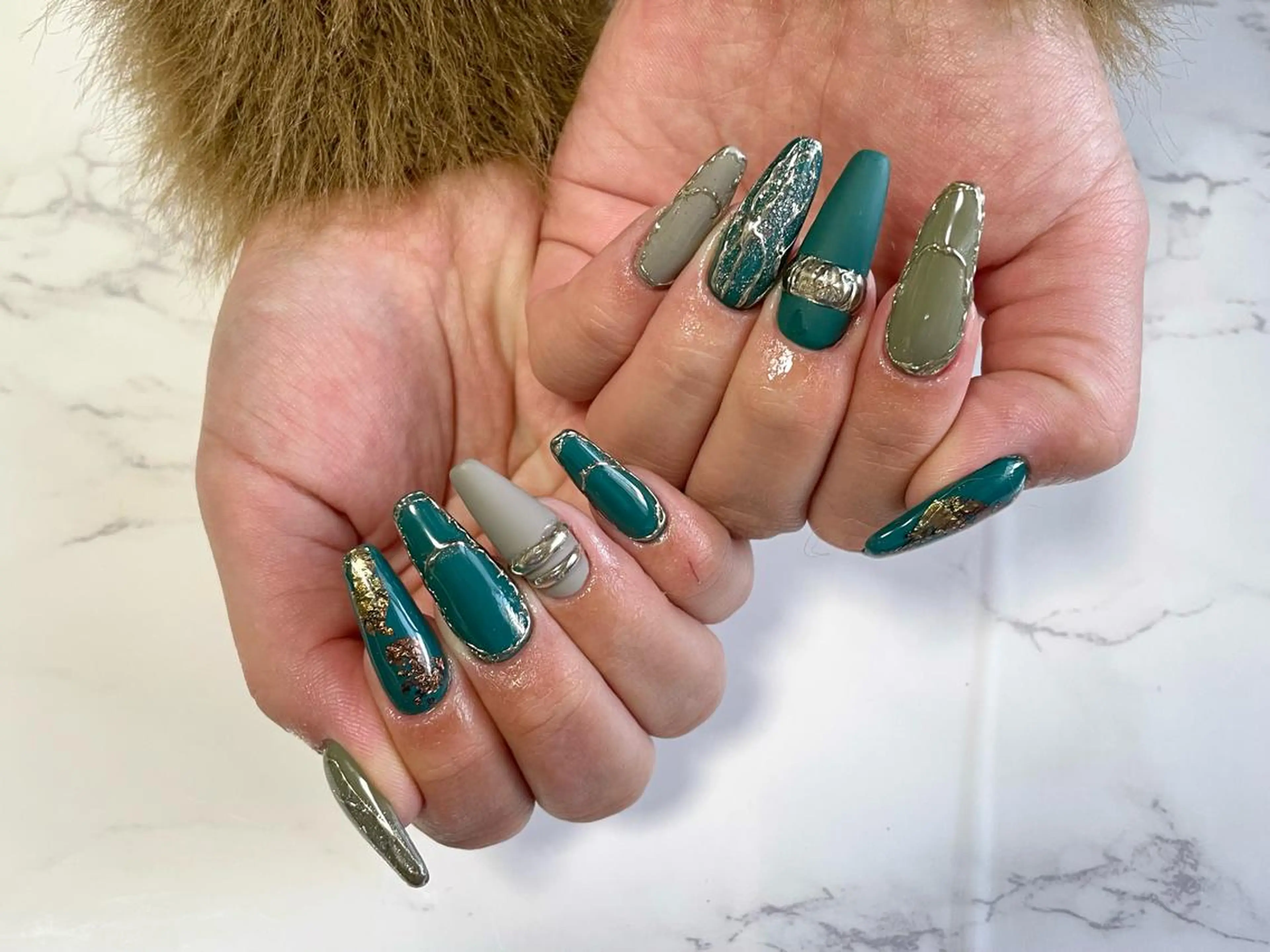 ネイル ハンドネイル PｰPOP所属・青木 ひろえのネイルデザイン