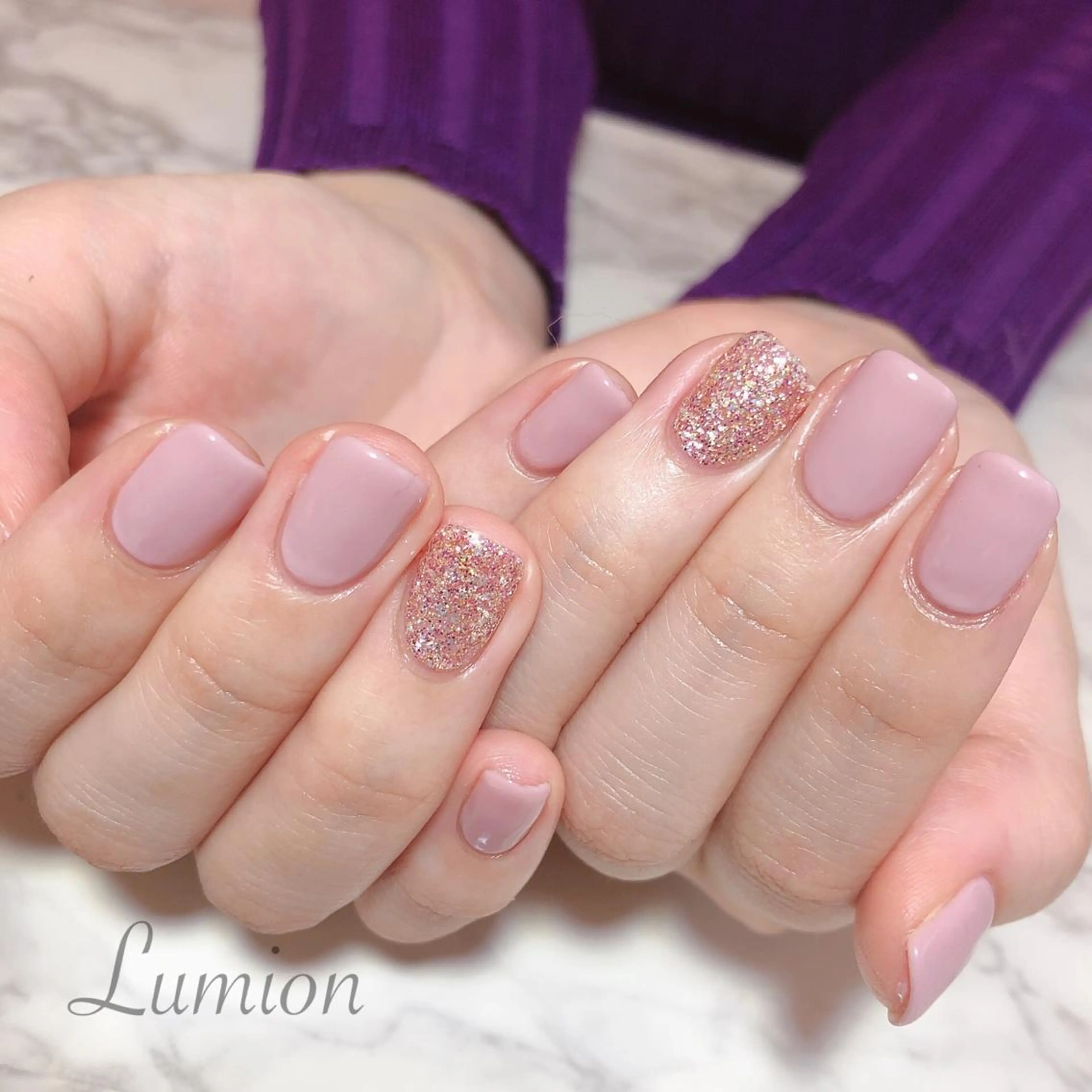 ネイル ラメ(グリッター) ピンク ハンドネイル nailroom Lumionのネイルデザイン