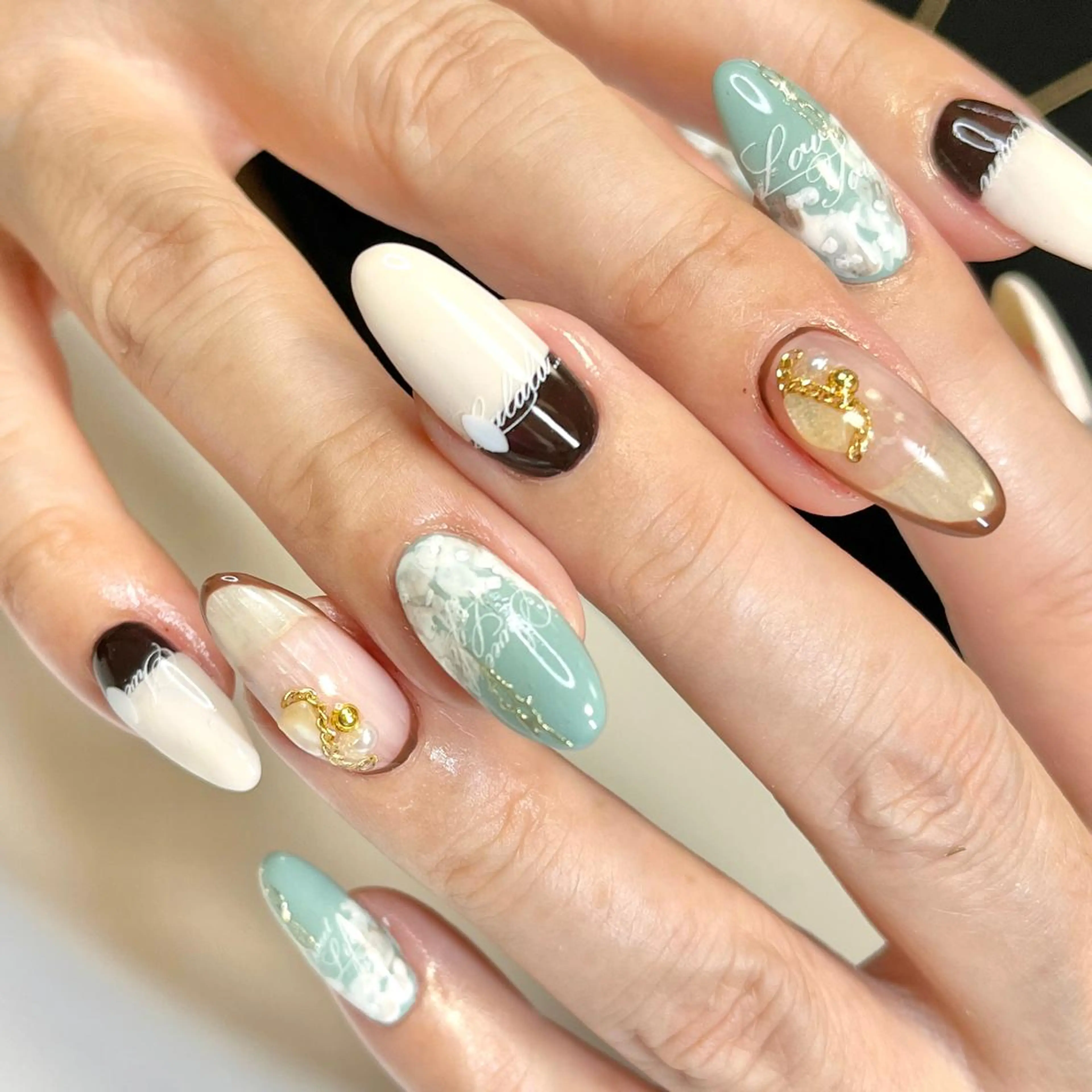 ネイル 持ち込み ハンドネイル Nail Rinonのネイルデザイン