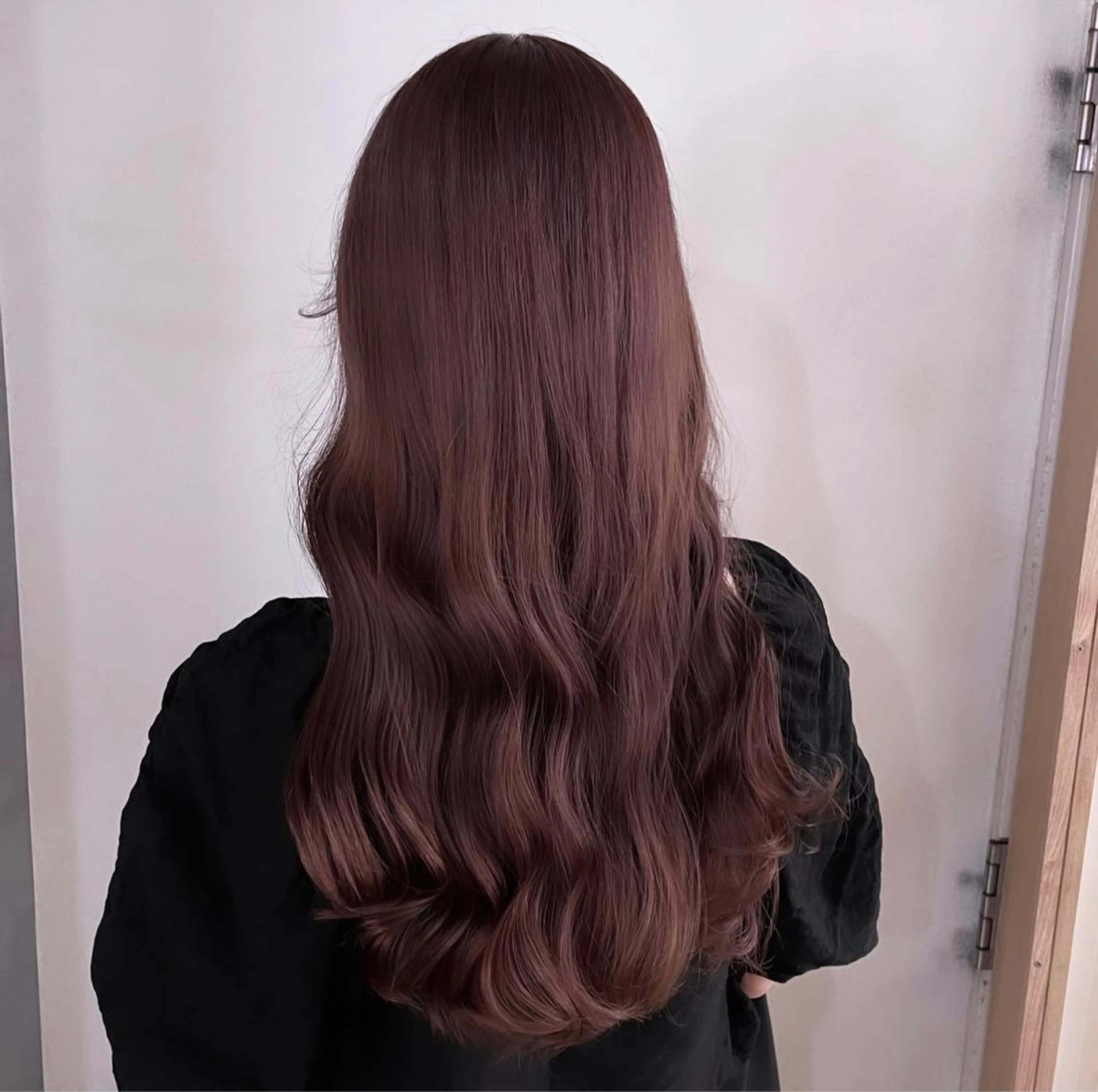 ロング ラベンダーベージュ ヘアカラー トリートメント ナカヤマナナエ ♡のヘアスタイル