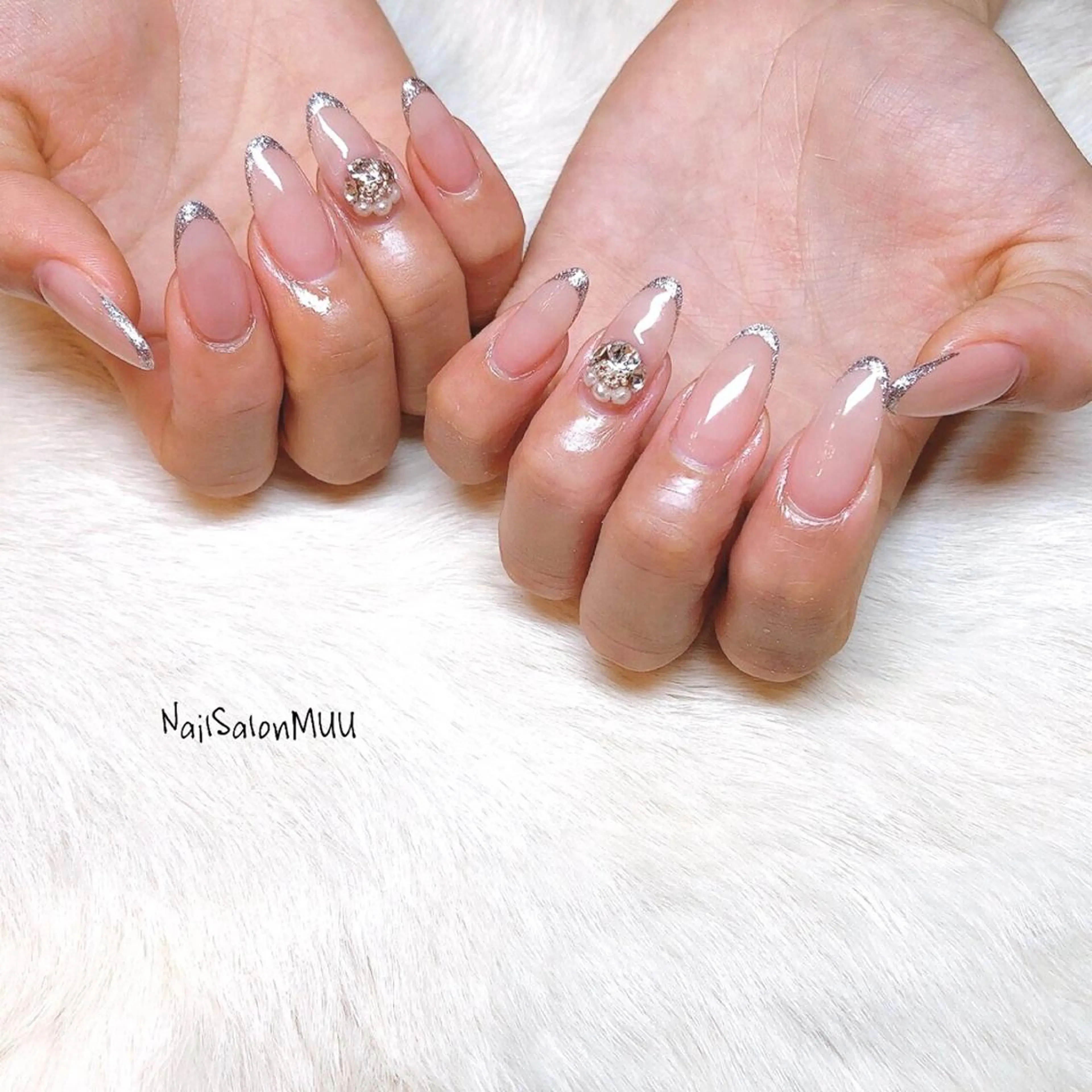 ネイル アートネイル フレンチネイル ラメ(グリッター) ロングネイル 持ち込み ハンドネイル 松村 みおのネイルデザイン