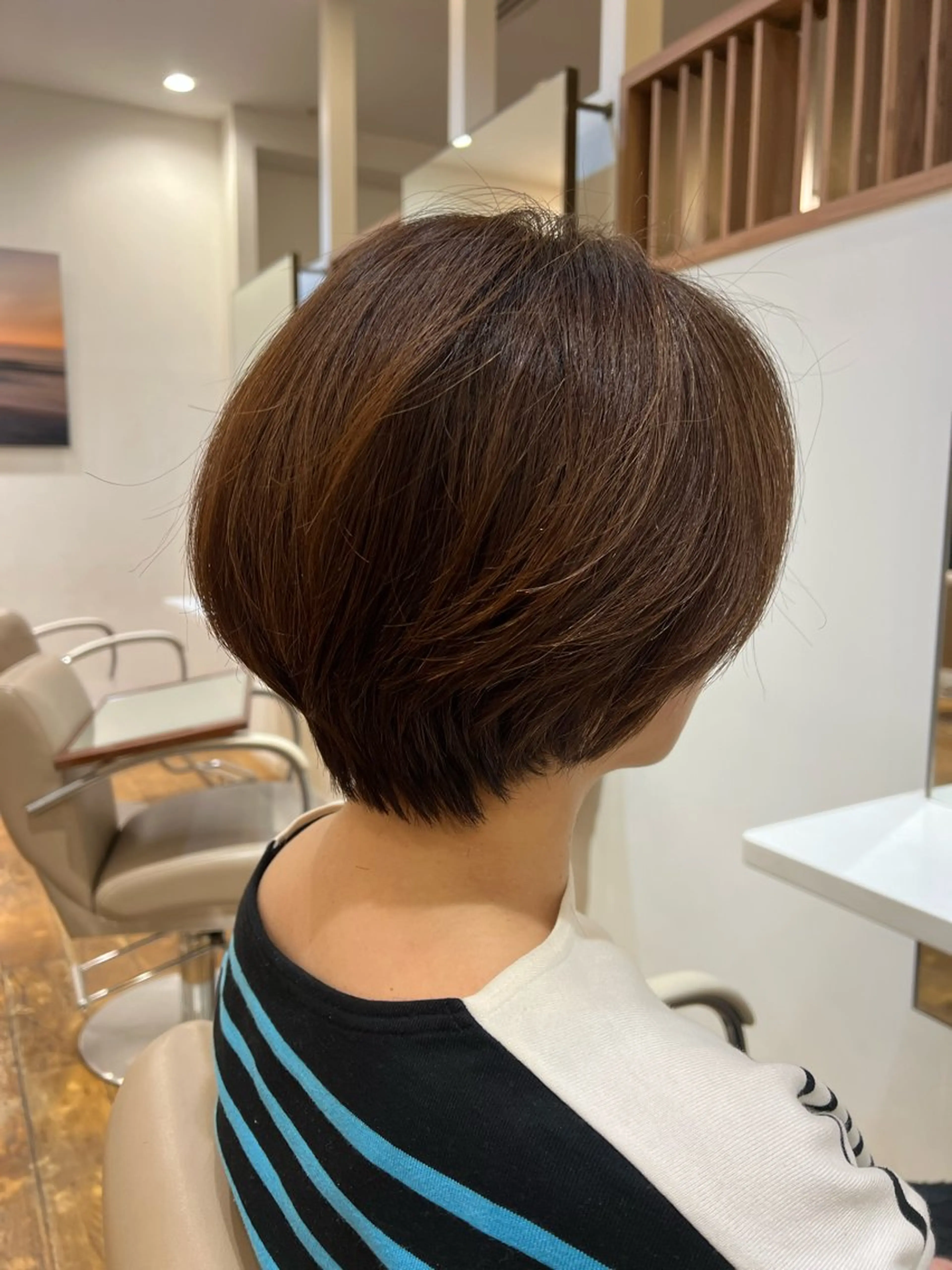 ショート 村中 逸紀のヘアスタイル