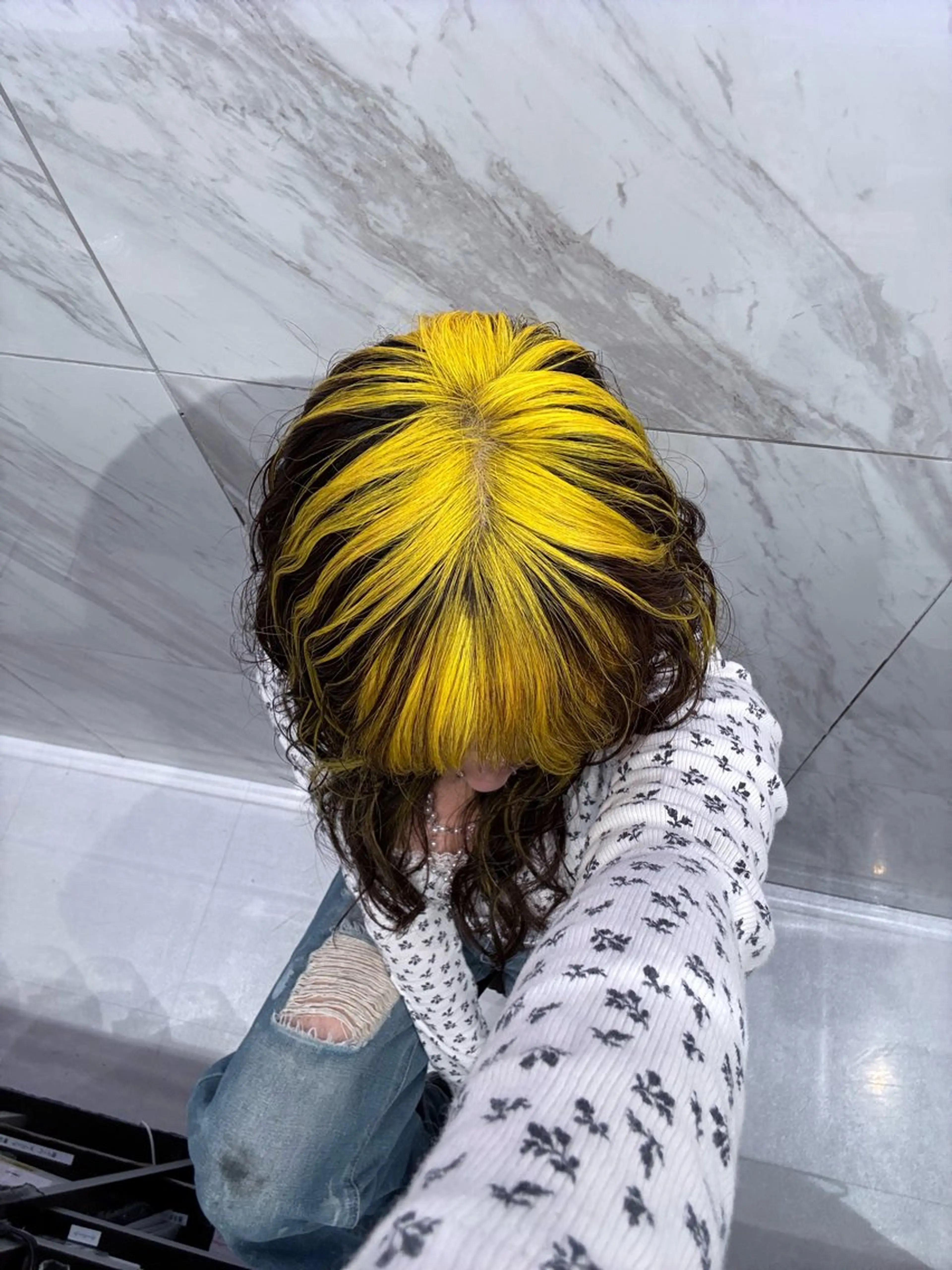 セミロング カラー カット ヘアカラー トリートメント 菜々🫧新宿 透明感ケアブリーチのヘアスタイル