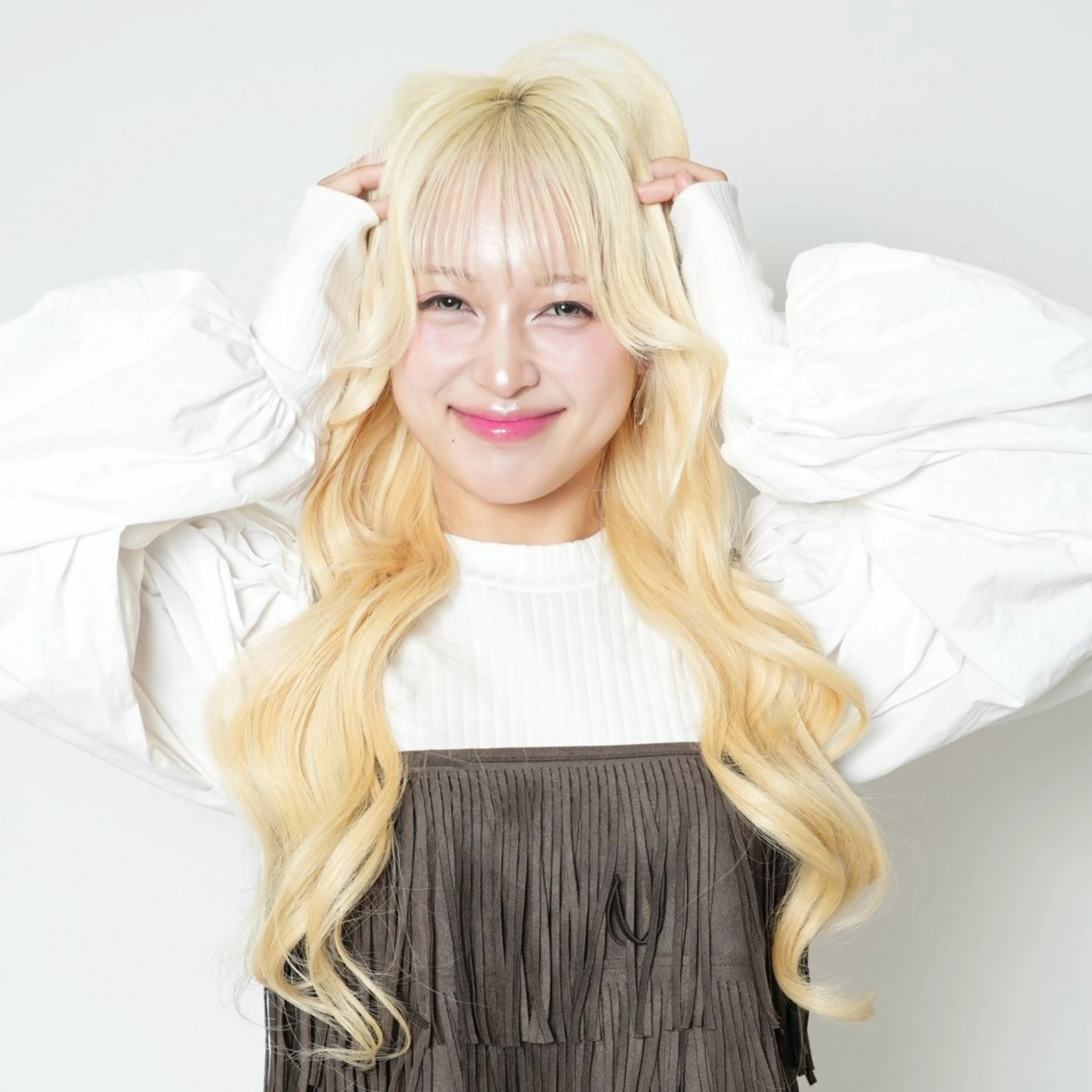 ロング ヘアアレンジ 韓国風ヘア ヘアセット ブリーチ/ヘアセット 【𝙍𝙞𝙣𝙤】のヘアスタイル