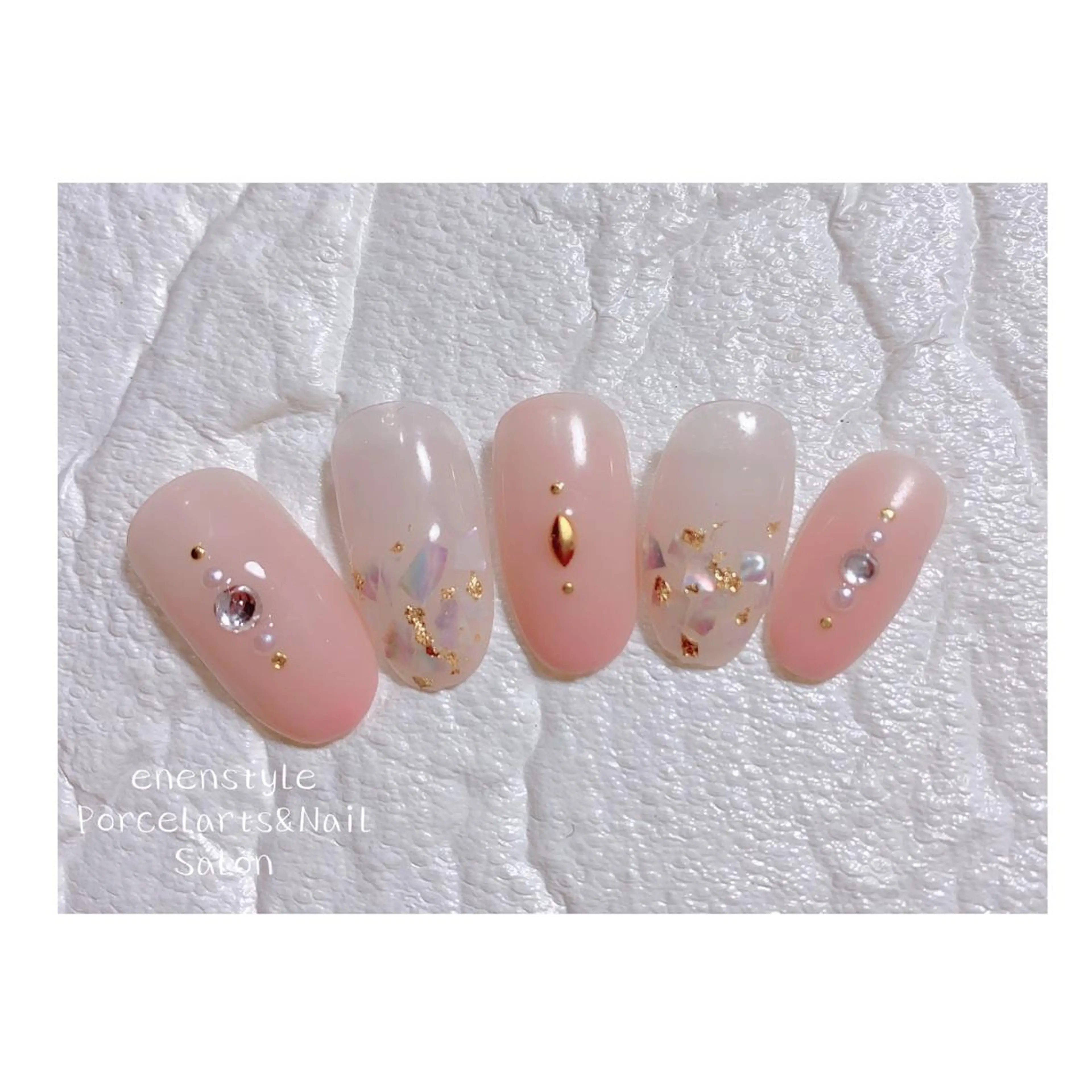 セミロング ネイル ジェルネイル ニュアンスネイル オフィスネイル ワンカラーネイル パラジェル ハンドネイル 👑enen style👑のネイルデザイン