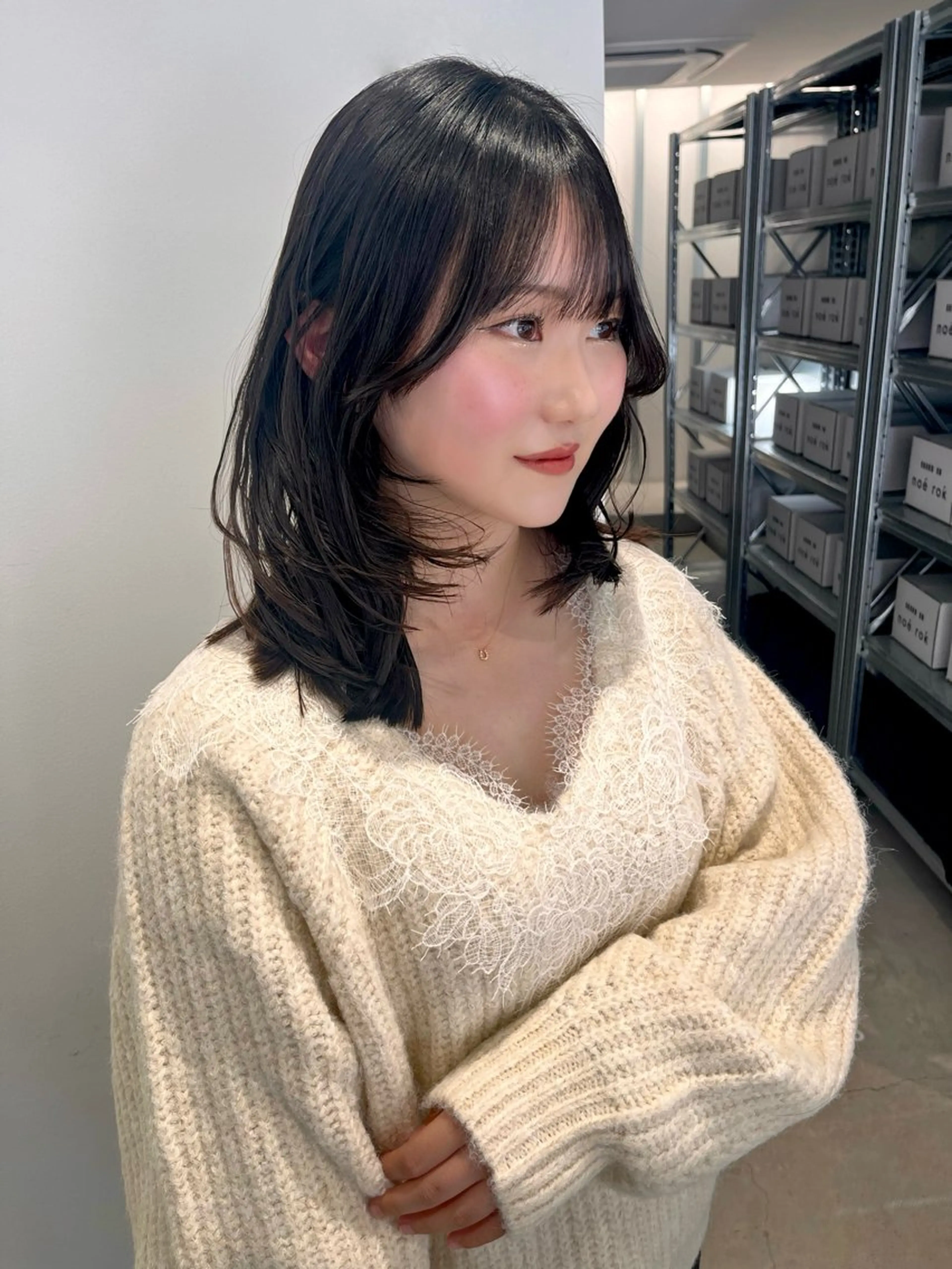 ミディアム カット nanase / レイヤーカットのヘアスタイル