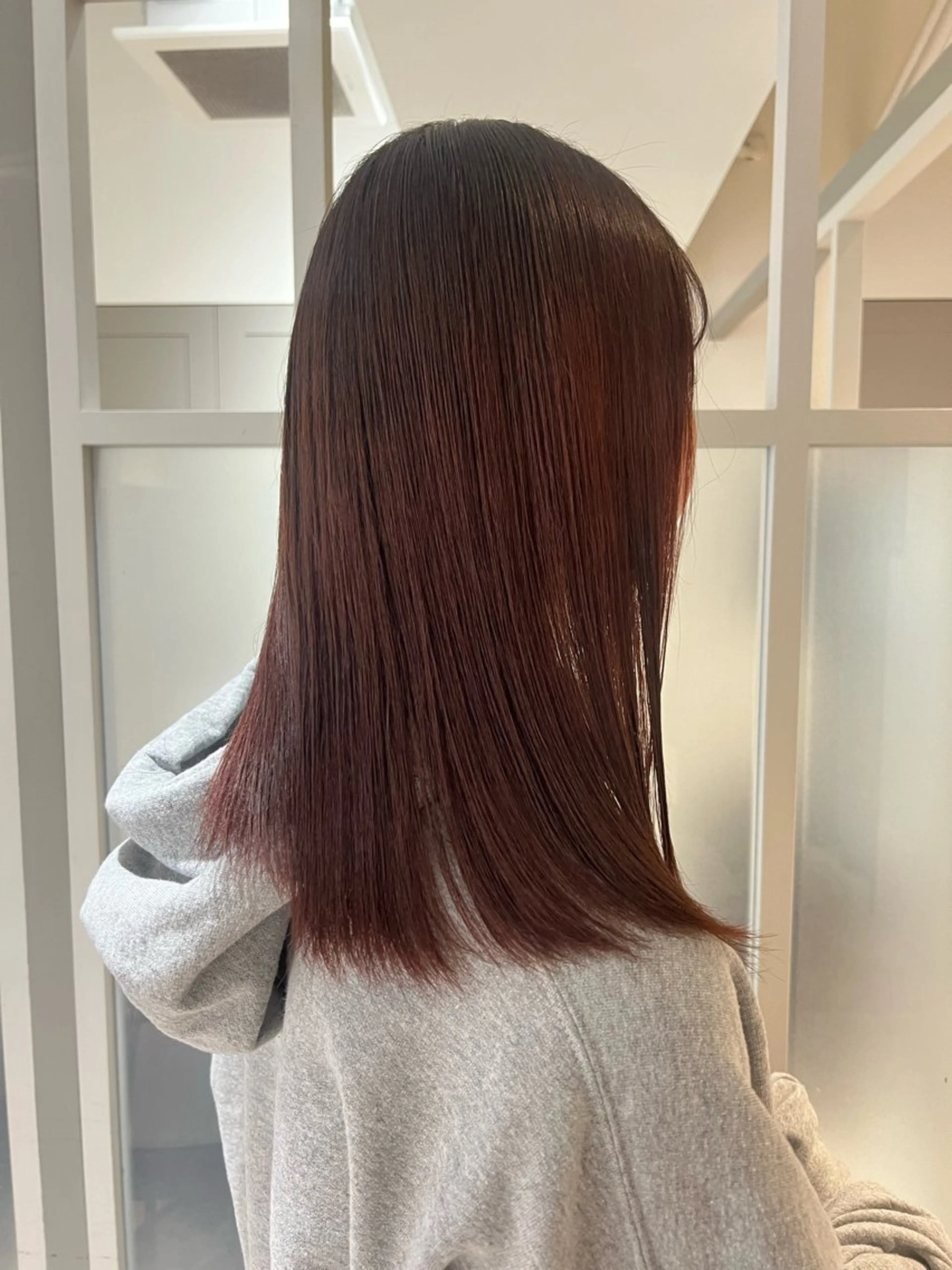 ミディアム カラー ブラウンカラー ピンクカラー レッドカラー バイオレットカラー 暗髪カラー🫐パーマ おくだりんかのヘアスタイル