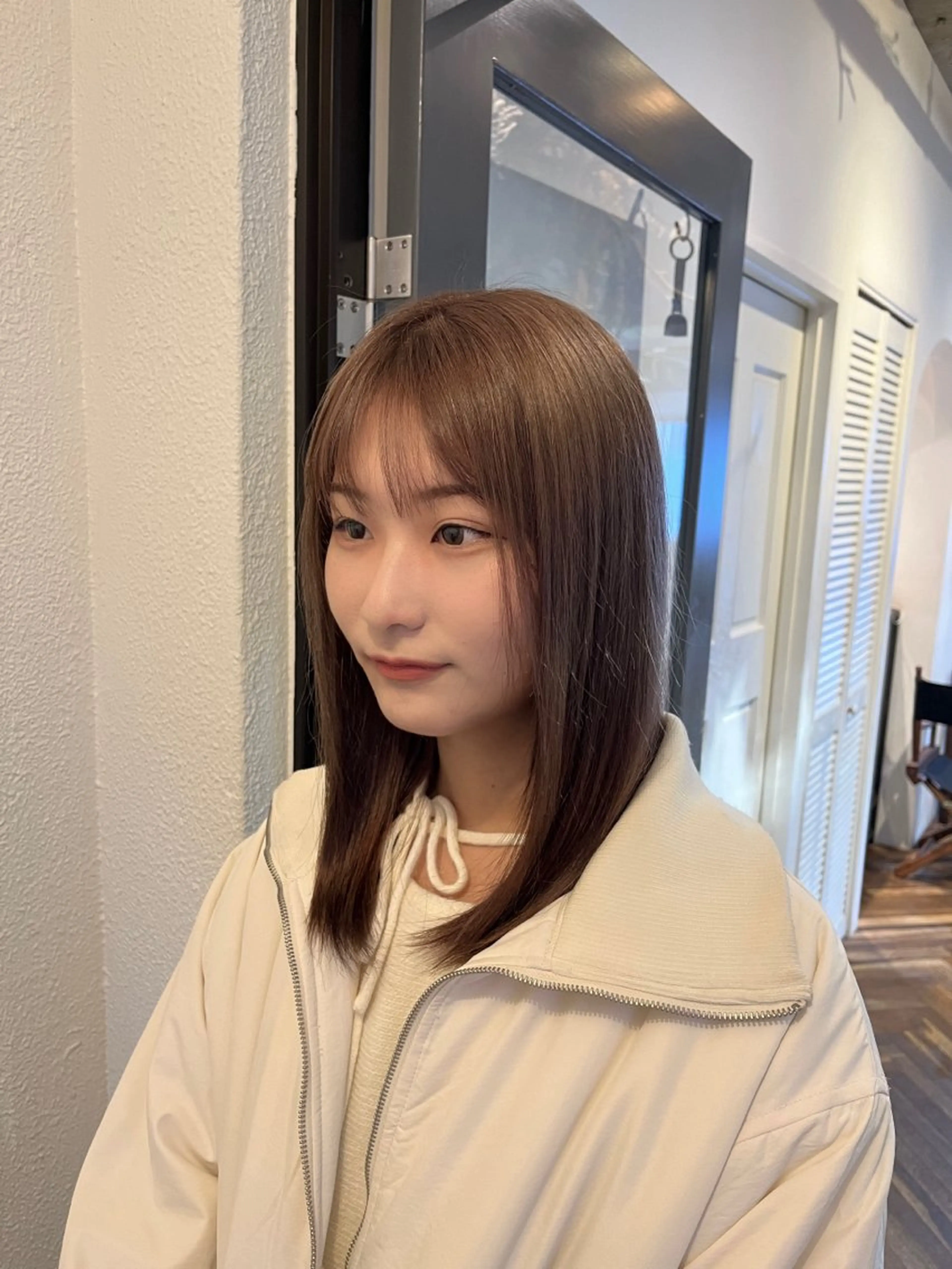 セミロング カラー HOMIE TOKYO所属・sora / 渋谷 / ハイトーンのヘアスタイル