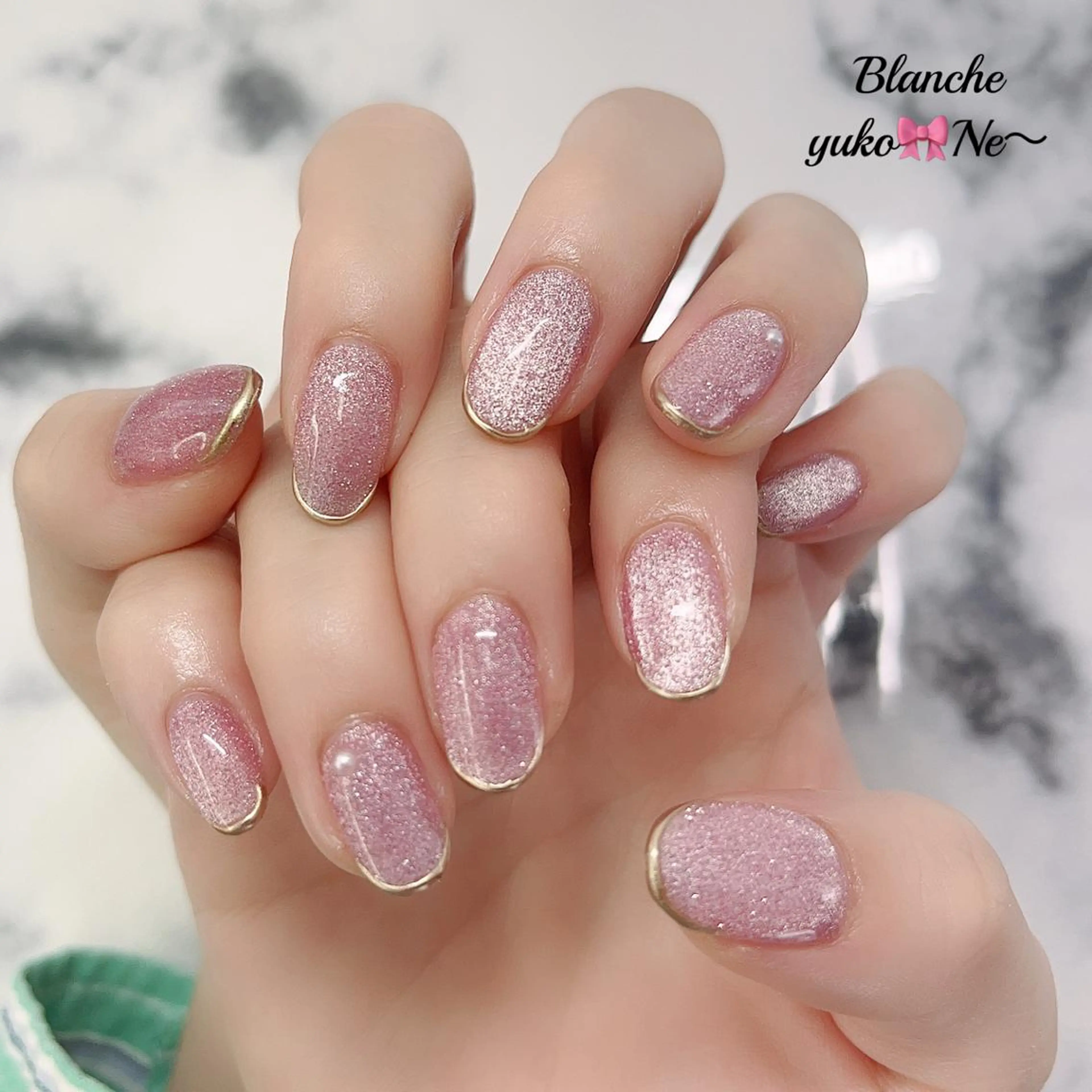 マグネットネイル🧲(オフあり)マグネットのカラーは選べます。の写真