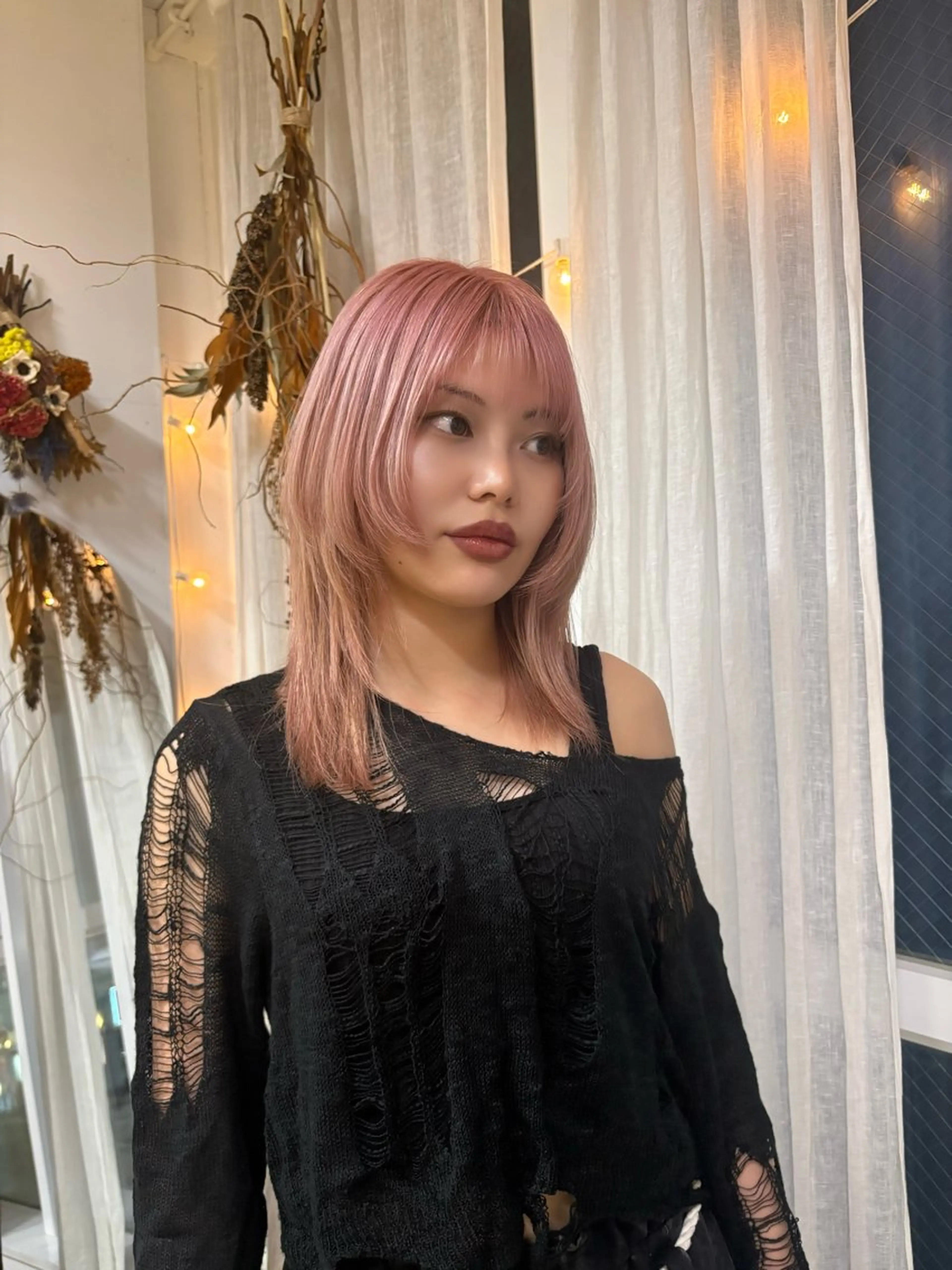 セミロング カラー ブリーチ ダブルカラー ラベンダーカラー ピンクカラー ピンクラベンダー ヘアカラー rina/似合わせ/ 艶髪カラー/髪質改善のヘアスタイル