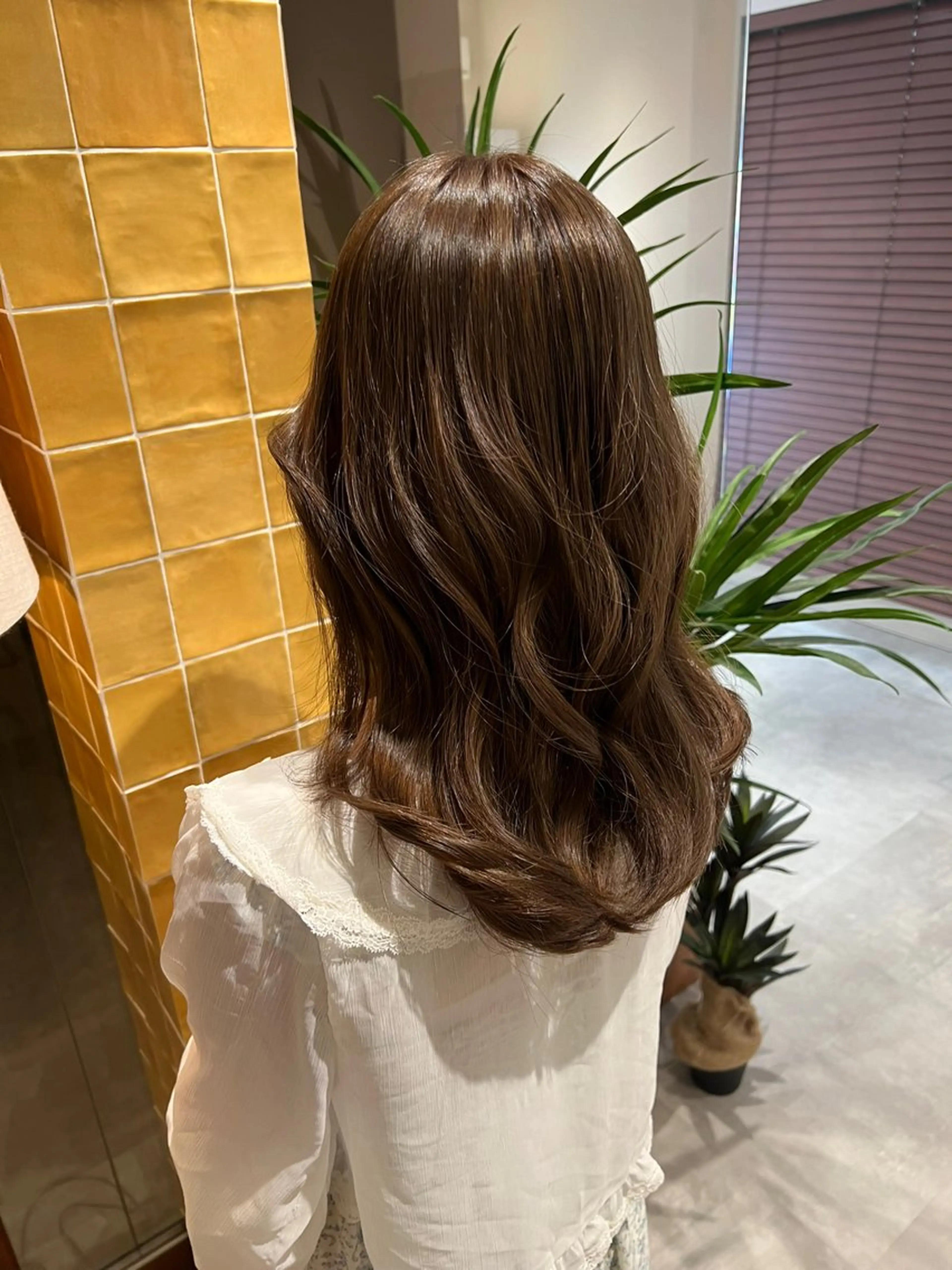 セミロング トリートメント カット ヘアカラー トリートメント 艶髪/透明感 レイヤー YUKIのヘアスタイル