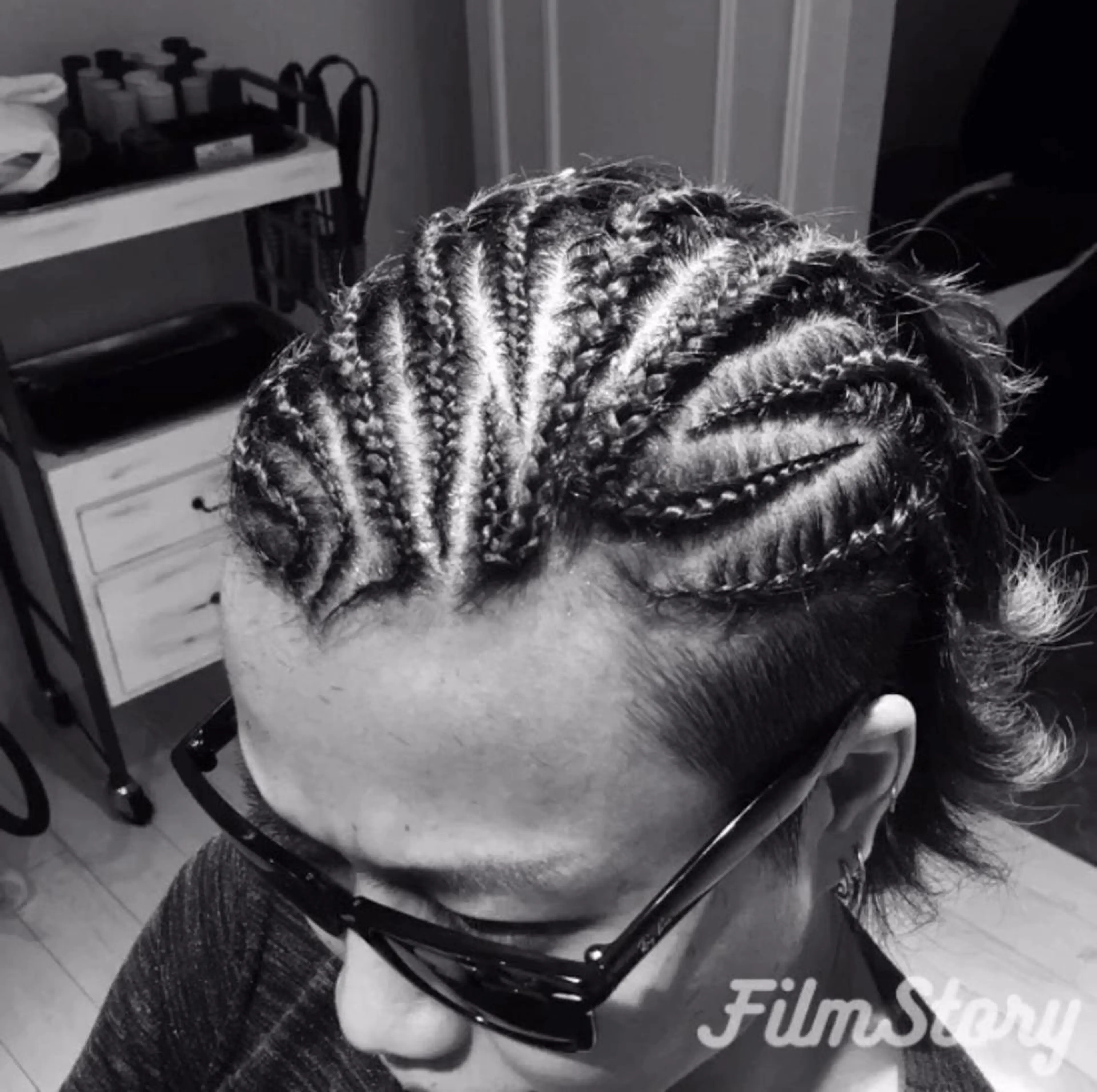 ミディアム レディース専用🌷咲 の垢抜けブリーチ部屋のヘアスタイル