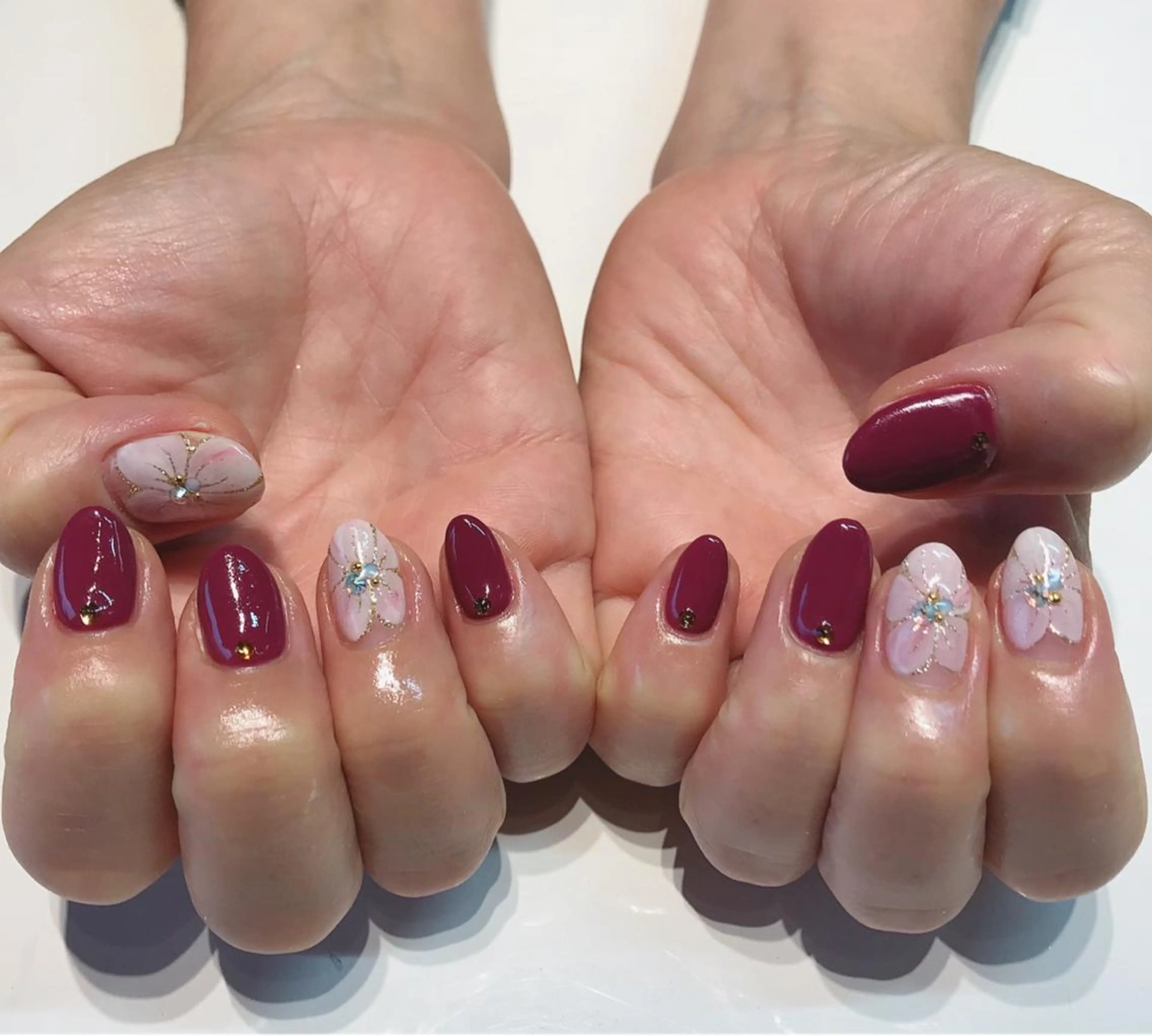 ネイル 𝑺 𝒏𝒂𝒊𝒍✳︎のネイルデザイン